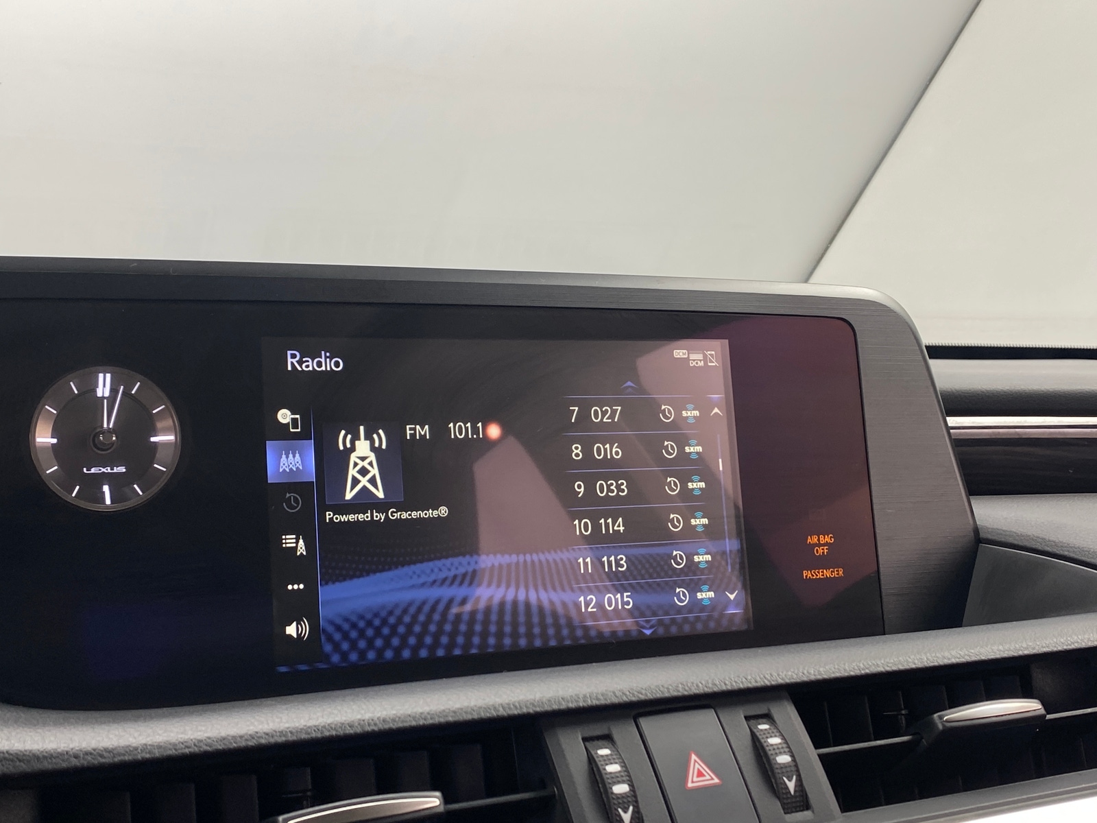 Thumbnail: 2020 Lexus ES - 3