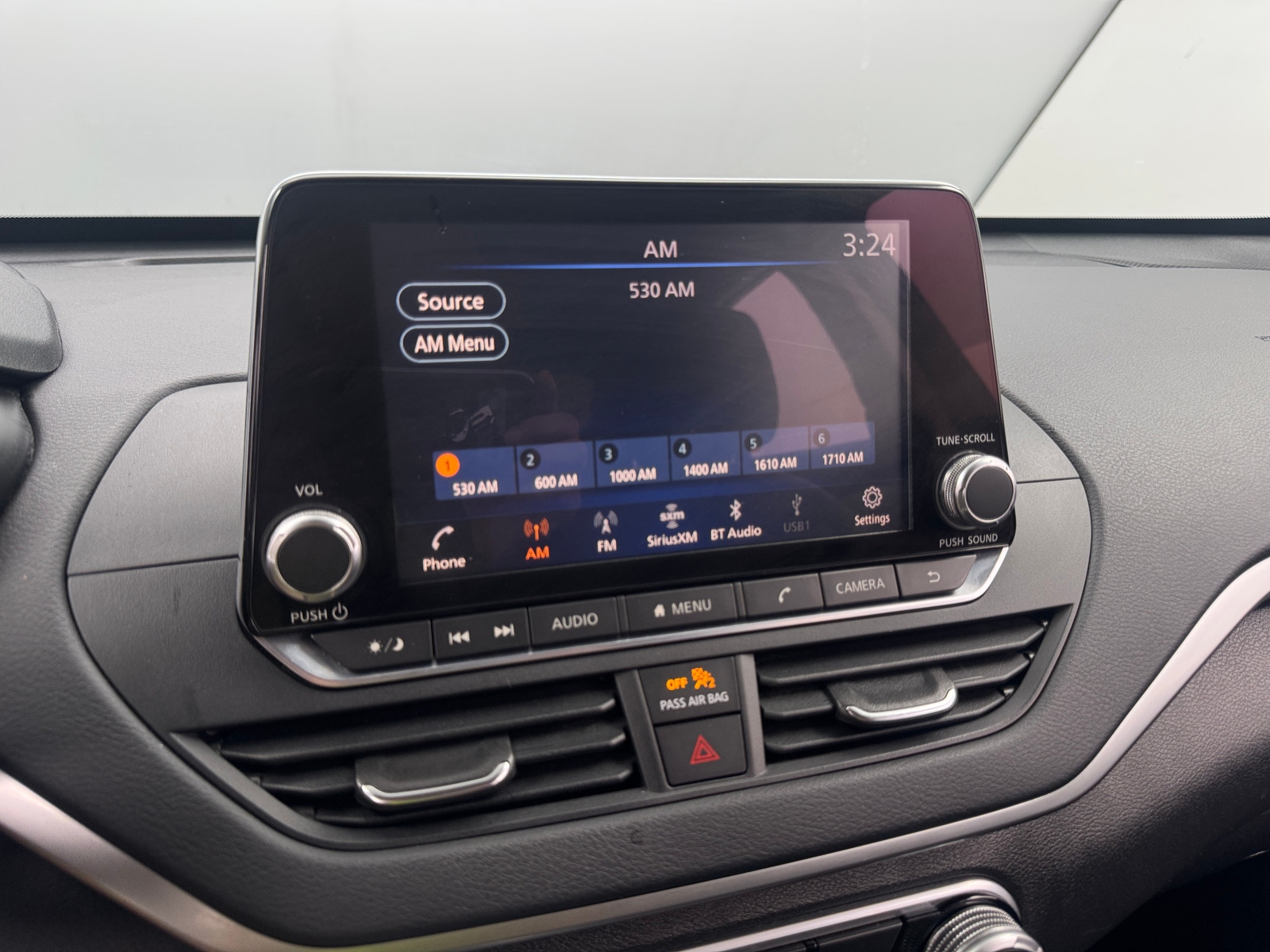 Thumbnail: 2019 Nissan Altima - 4