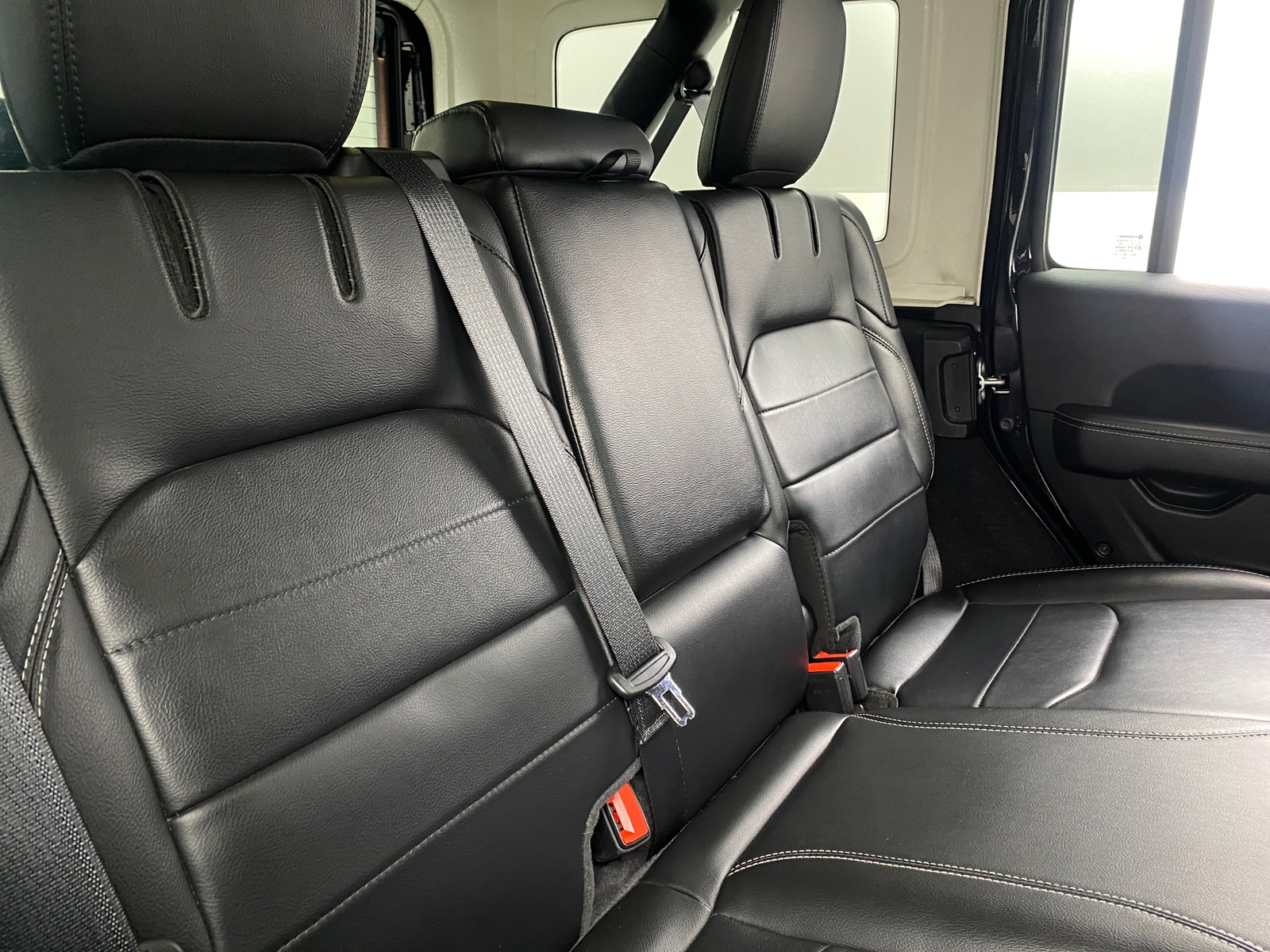 Thumbnail: 2021 Jeep Wrangler - 5