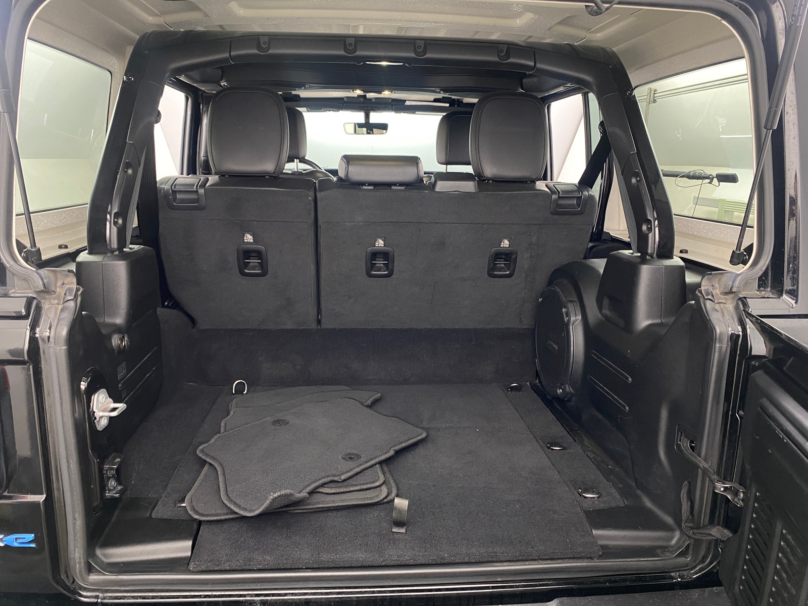 Thumbnail: 2021 Jeep Wrangler - 6