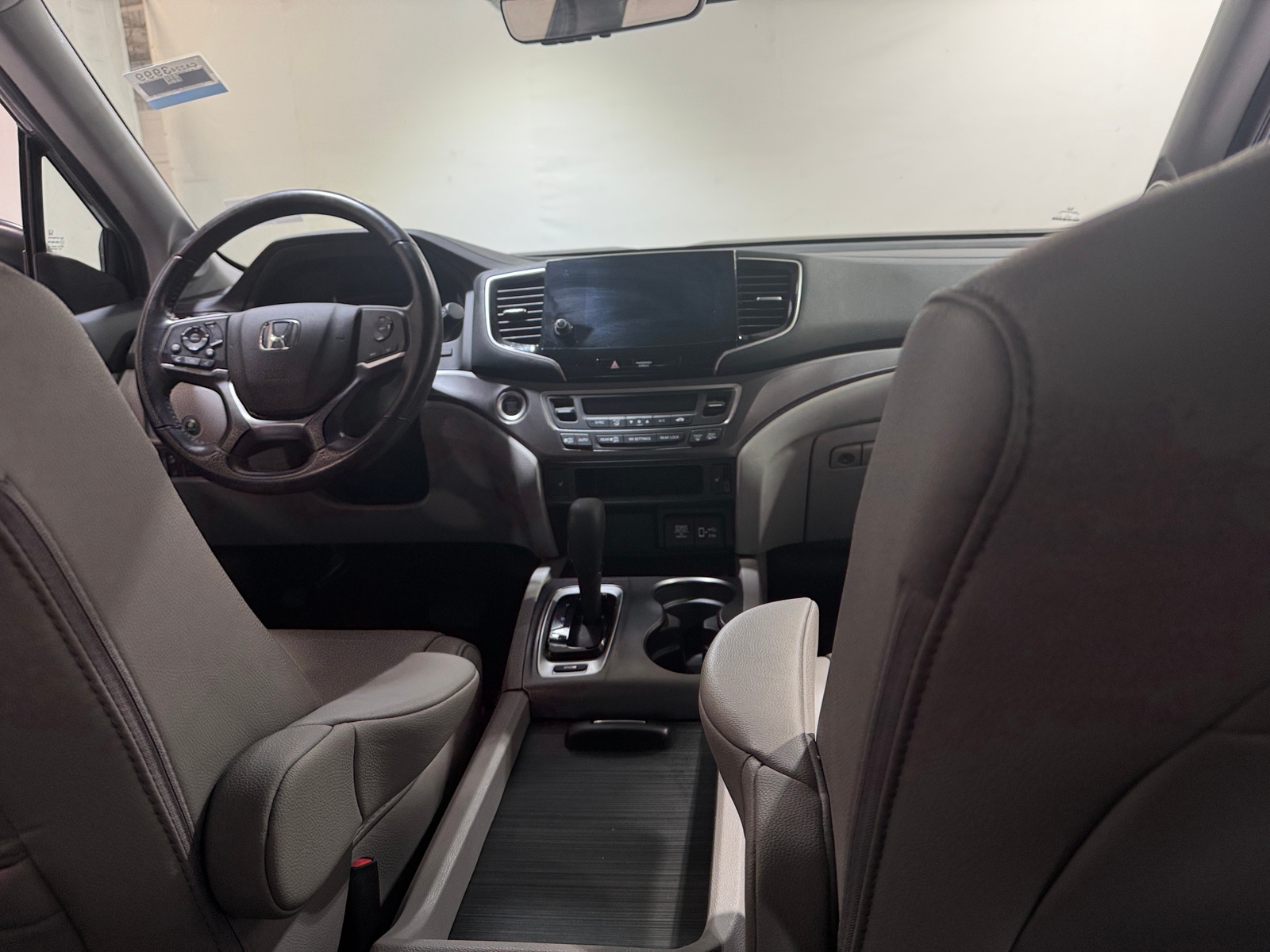Thumbnail: 2019 Honda Pilot - 2