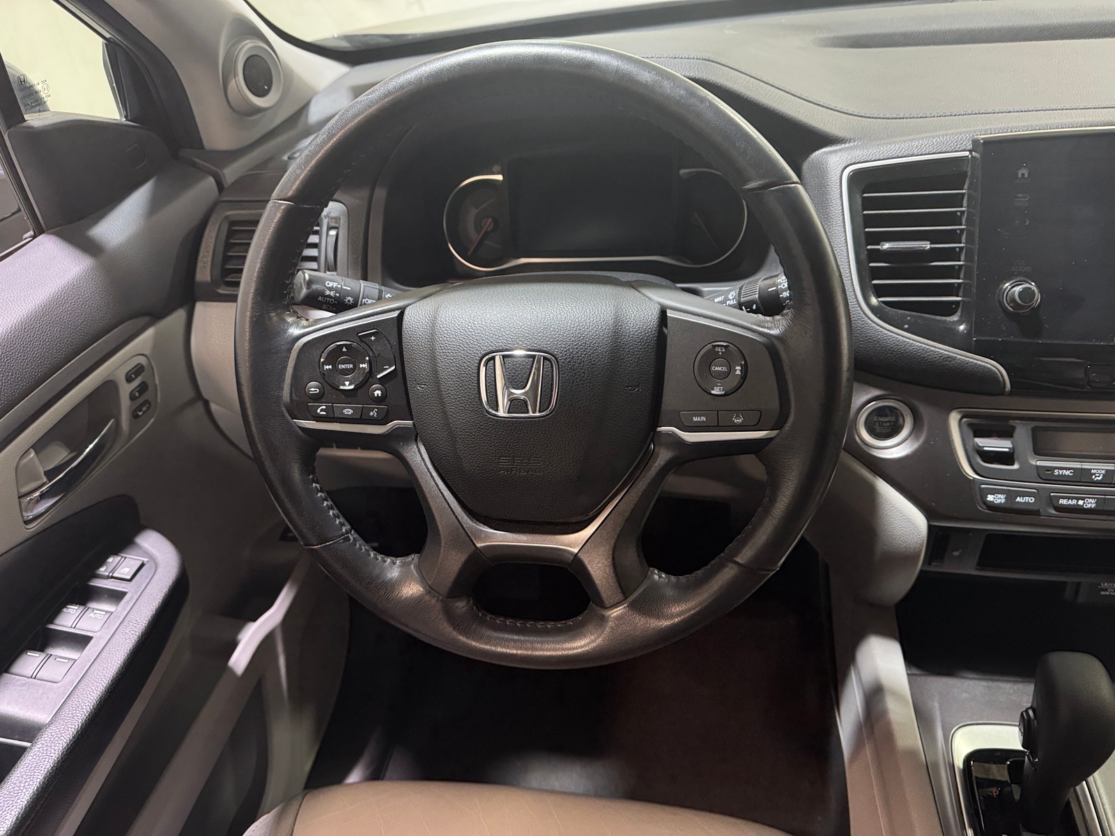 Thumbnail: 2019 Honda Pilot - 4