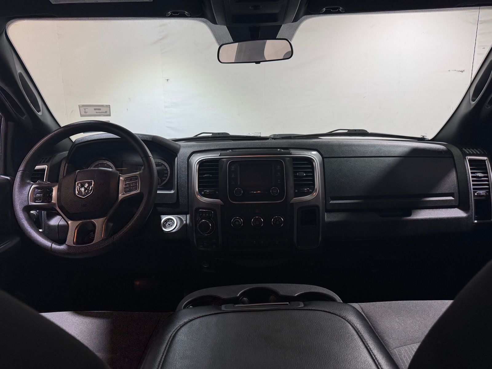 Thumbnail: 2021 RAM 1500 Classic - 3