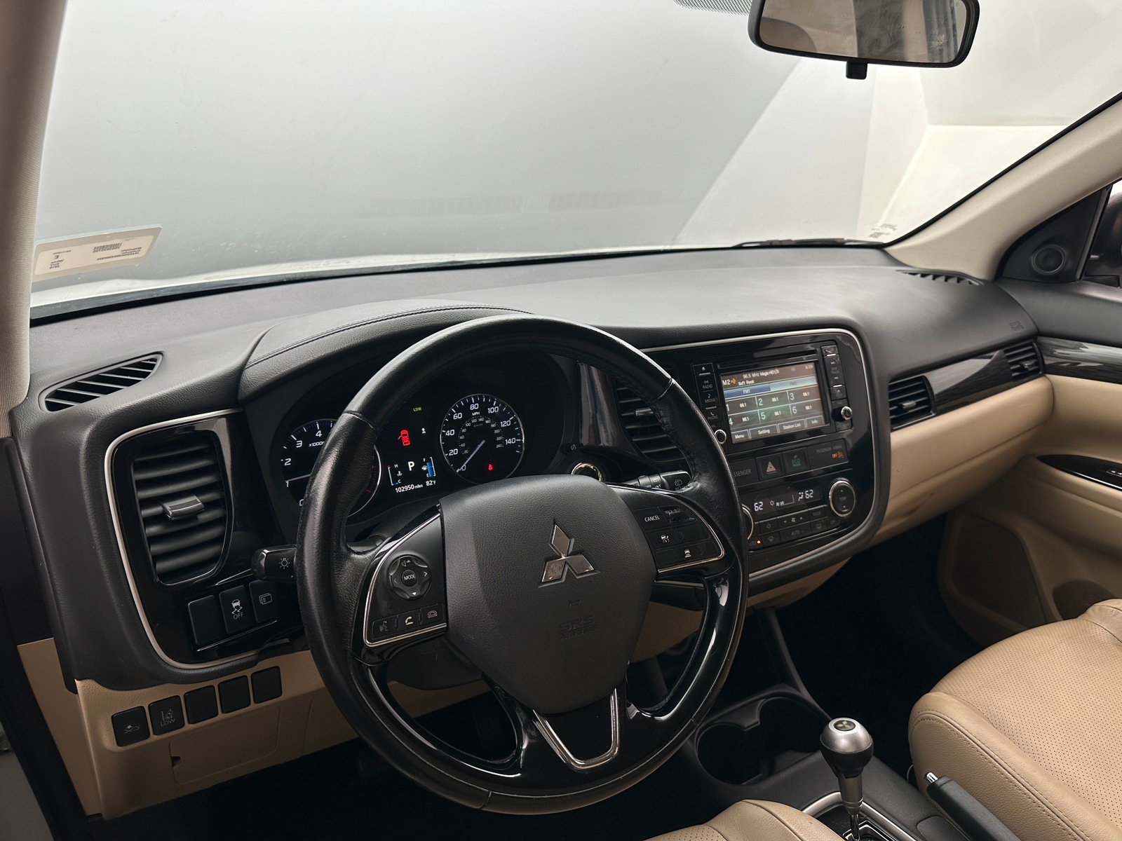 Thumbnail: 2016 Mitsubishi Outlander - 2