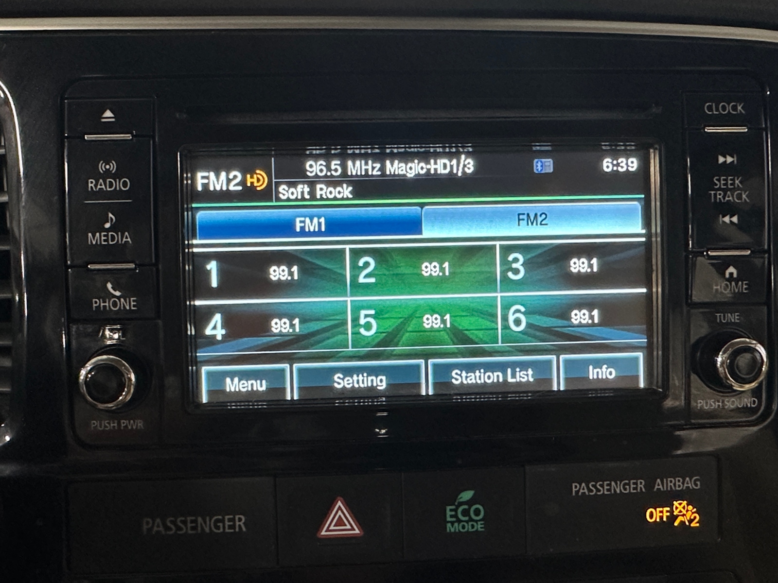 Thumbnail: 2016 Mitsubishi Outlander - 3