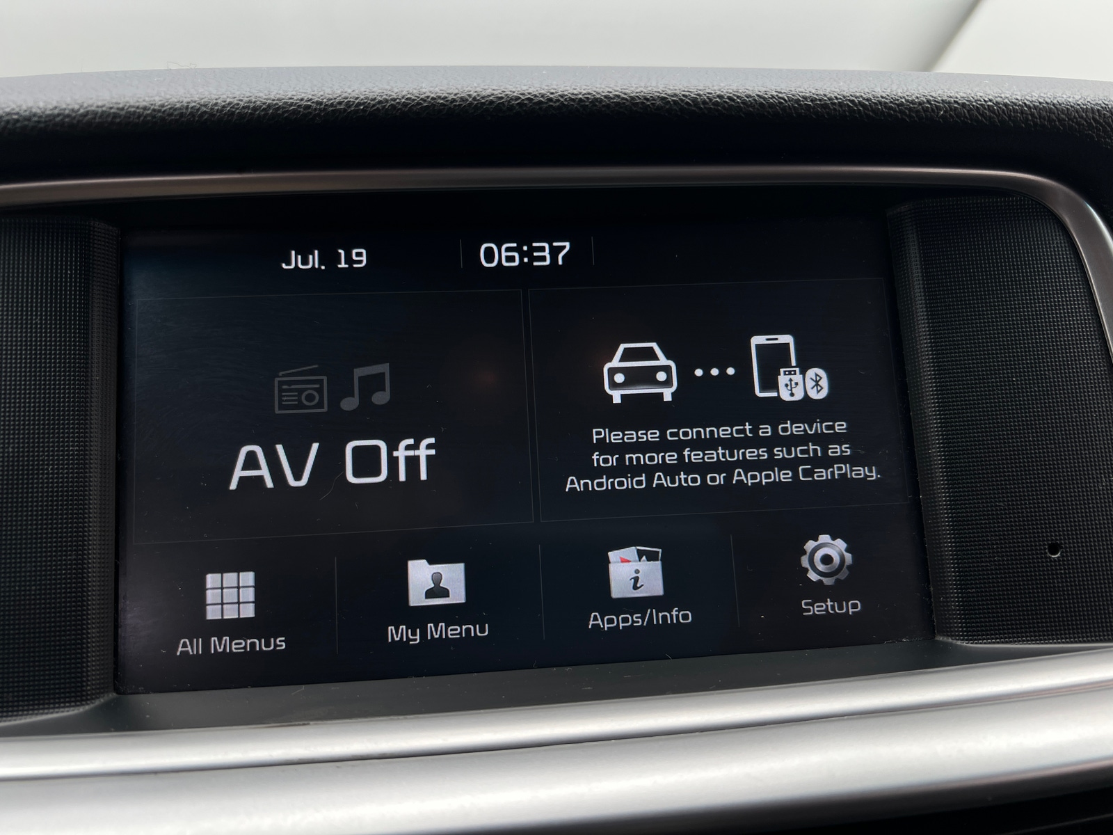 Thumbnail: 2019 Kia Optima - 4