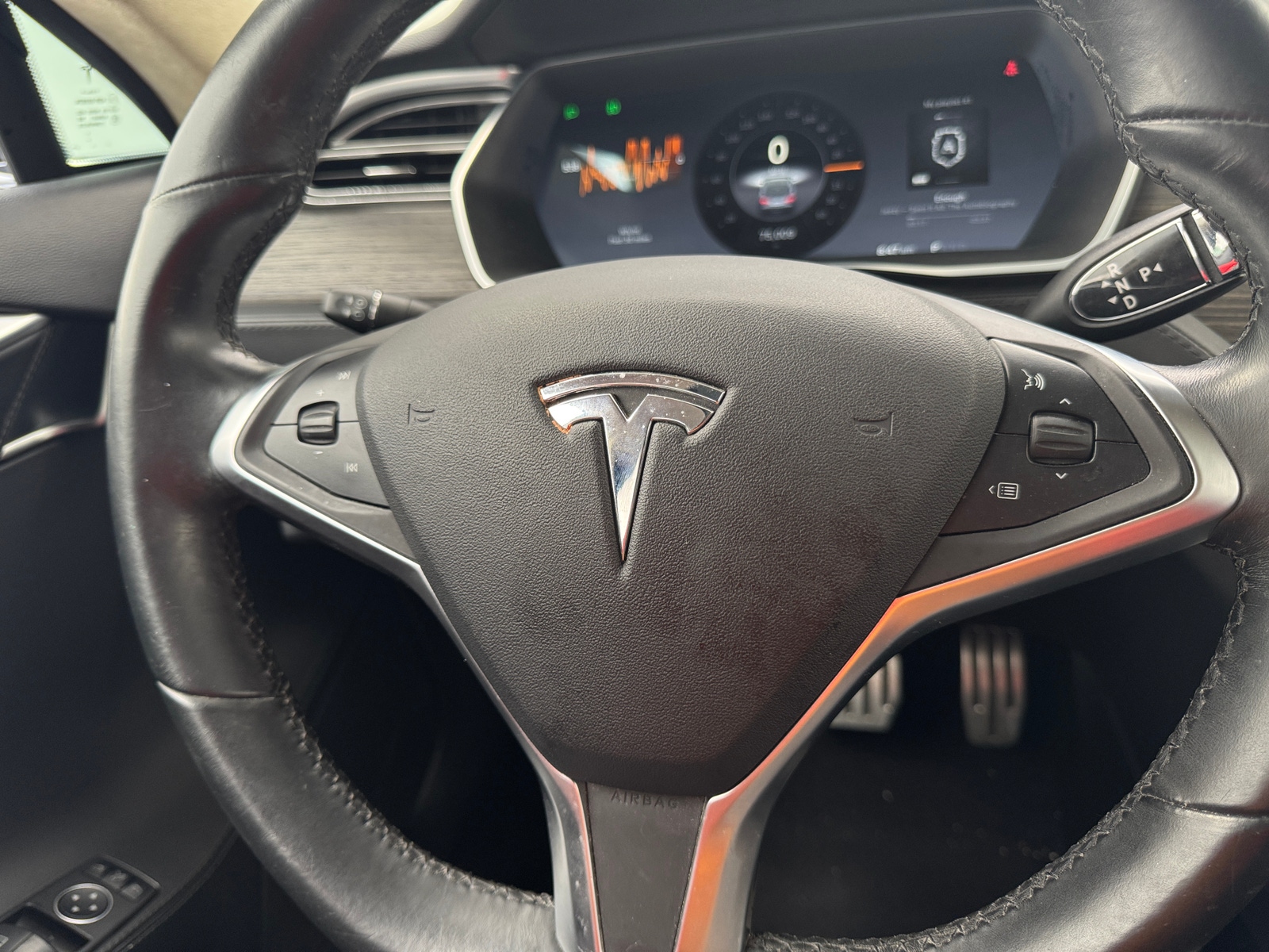 Thumbnail: 2014 Tesla Model S - 4