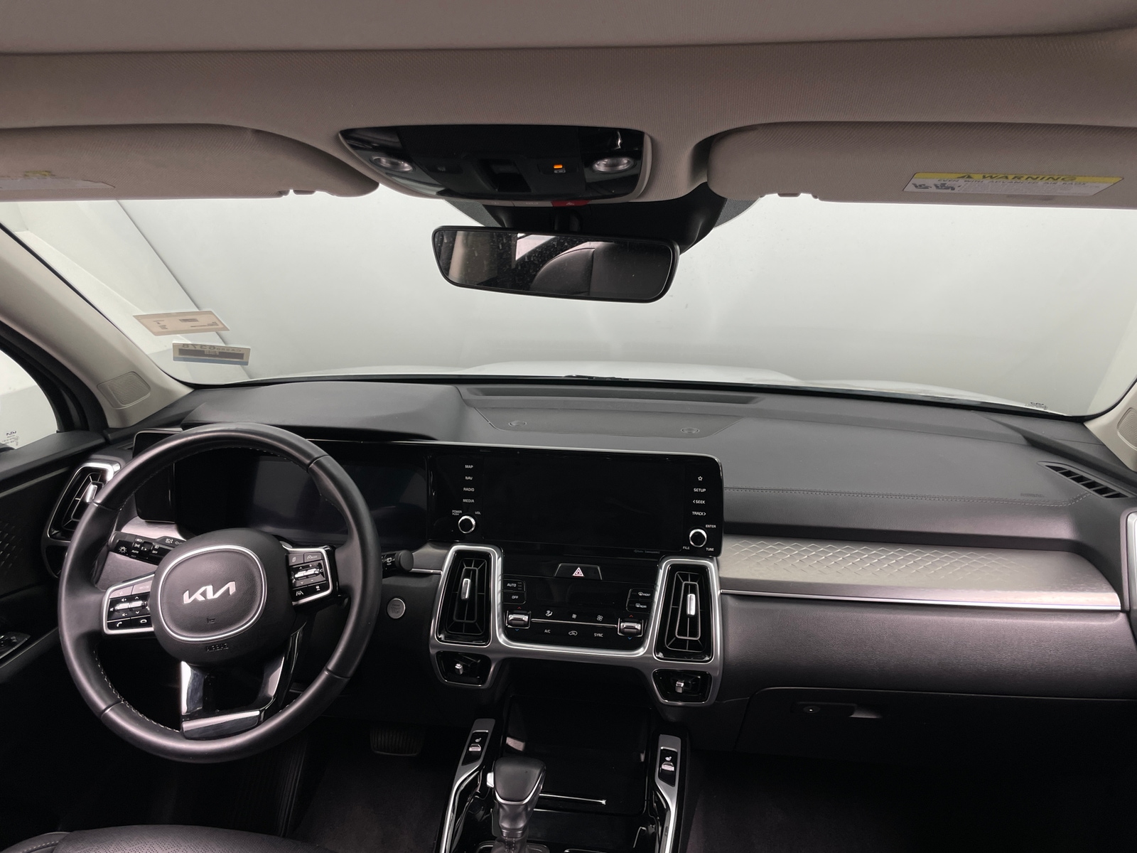 Thumbnail: 2023 Kia Sorento - 2