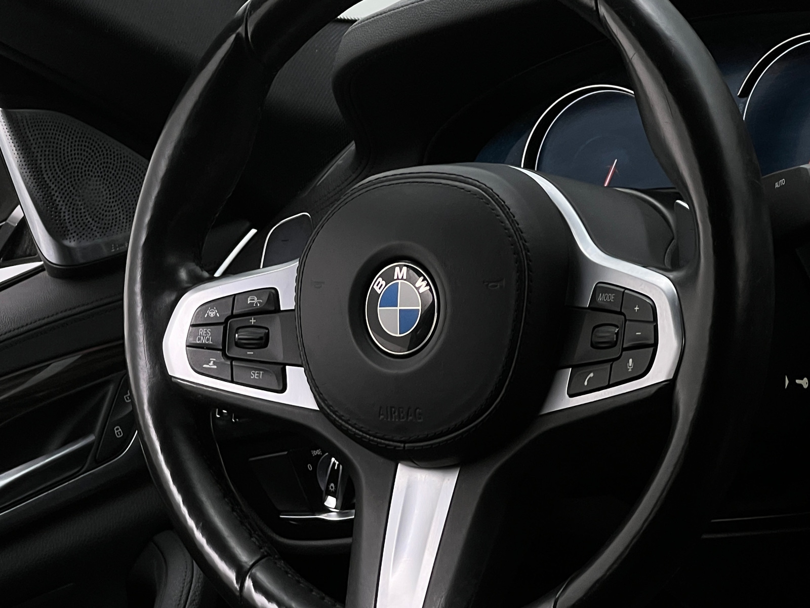 Thumbnail: 2018 BMW 5 Series - 4