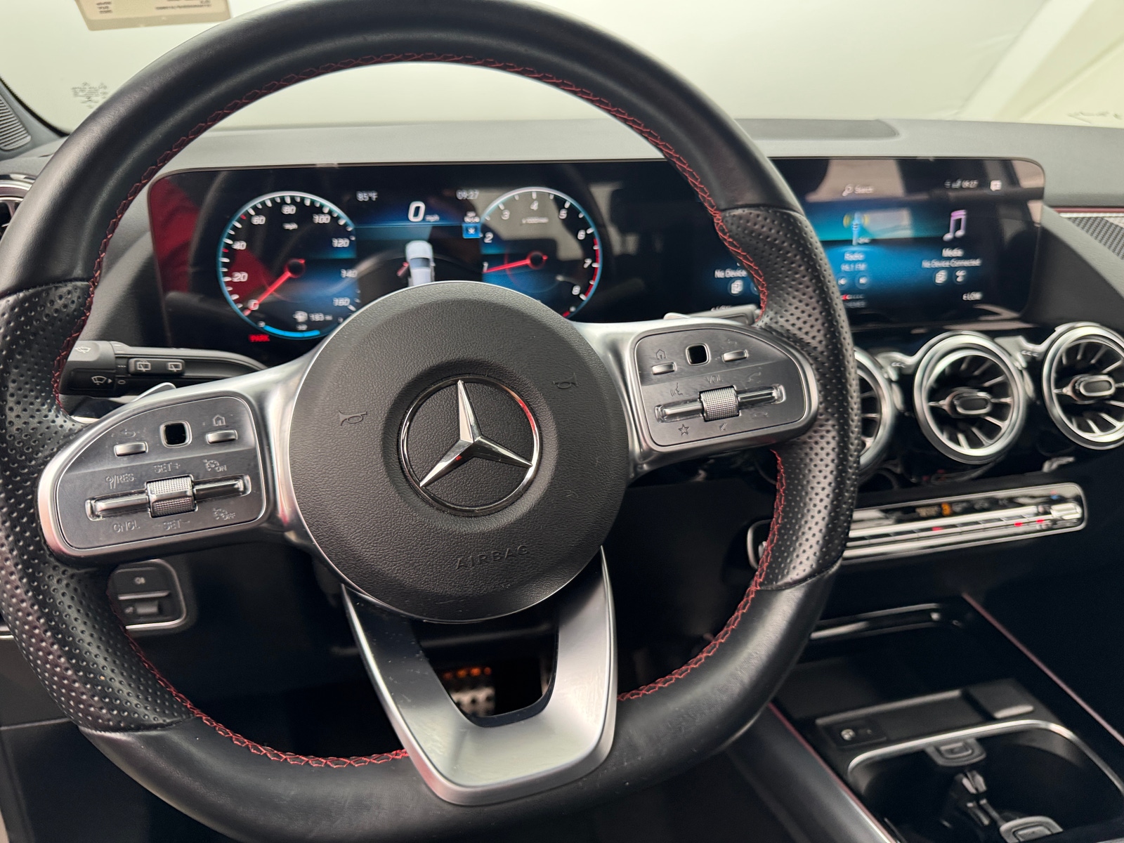 Thumbnail: 2023 Mercedes-Benz GLA - 4