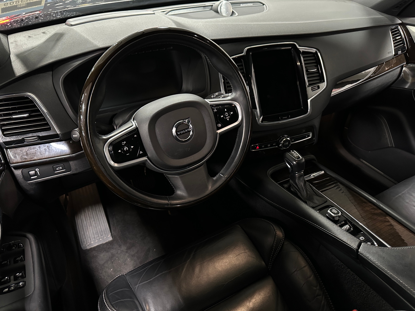 Thumbnail: 2018 Volvo XC90 - 2