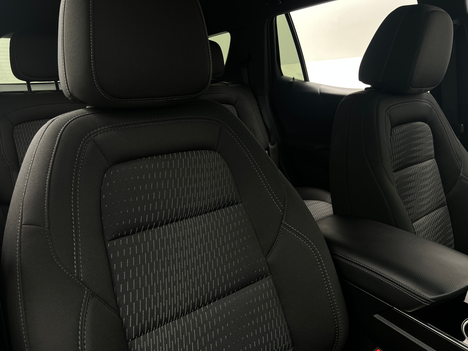 Thumbnail: 2025 Chevrolet Equinox - 2
