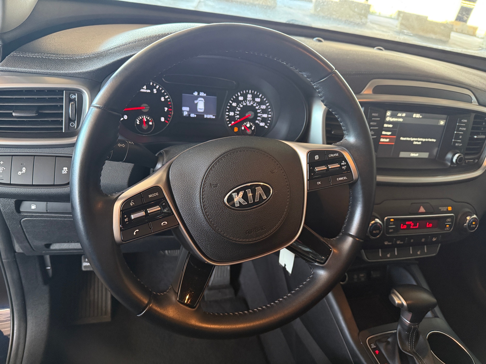 Thumbnail: 2020 Kia Sorento - 5