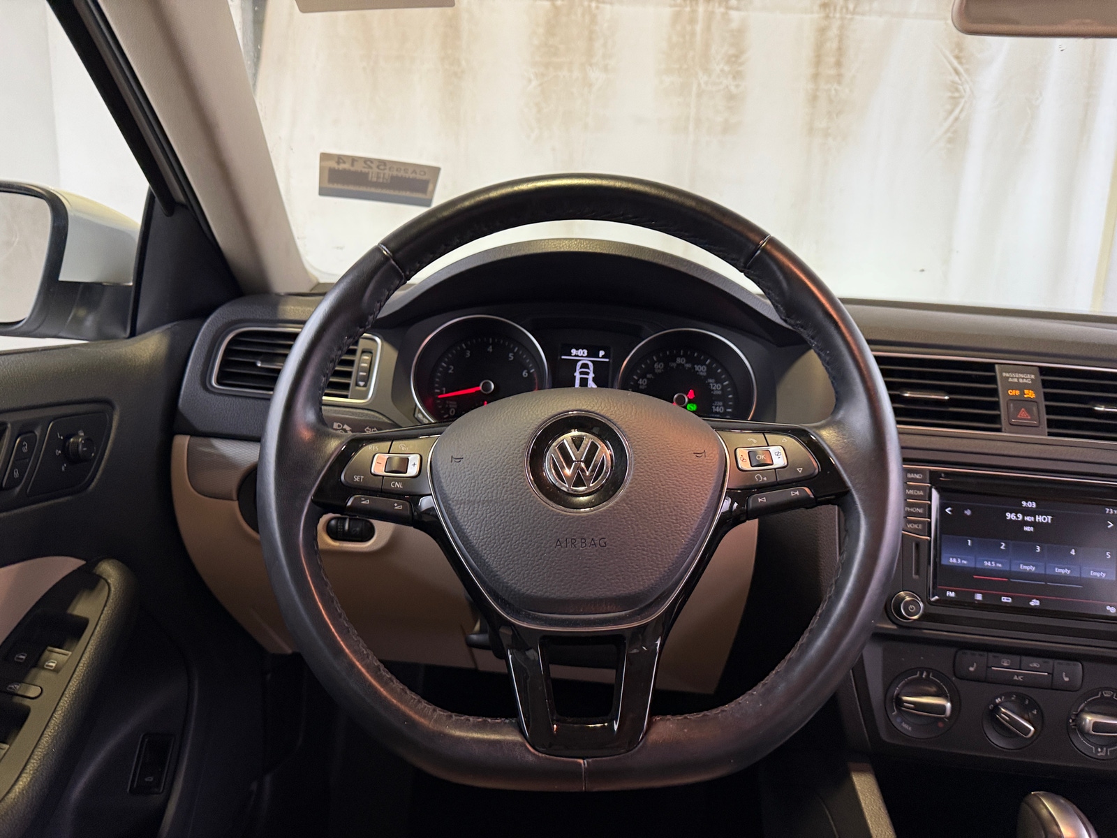 Thumbnail: 2017 Volkswagen Jetta - 4