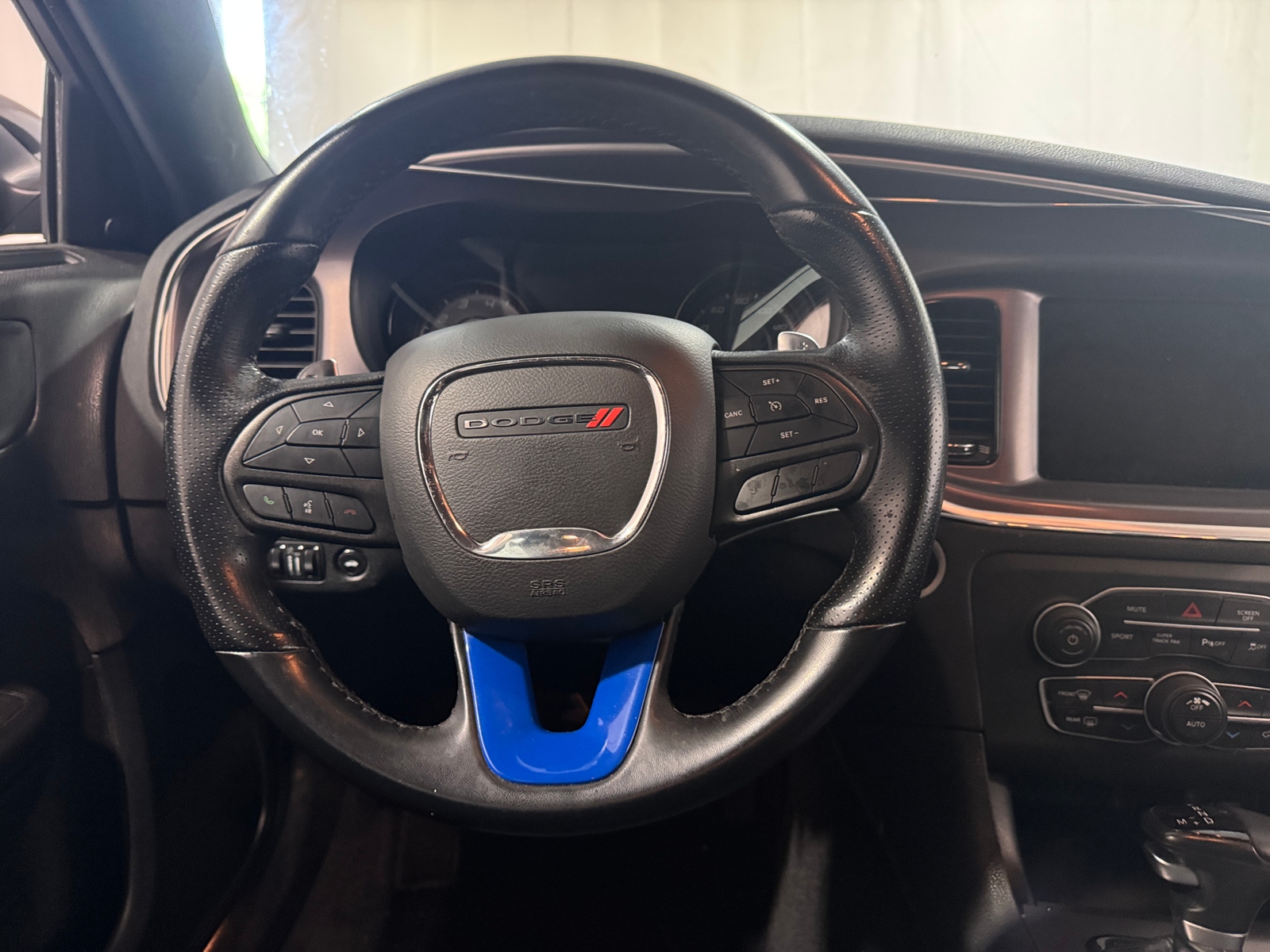 Thumbnail: 2022 Dodge Charger - 5