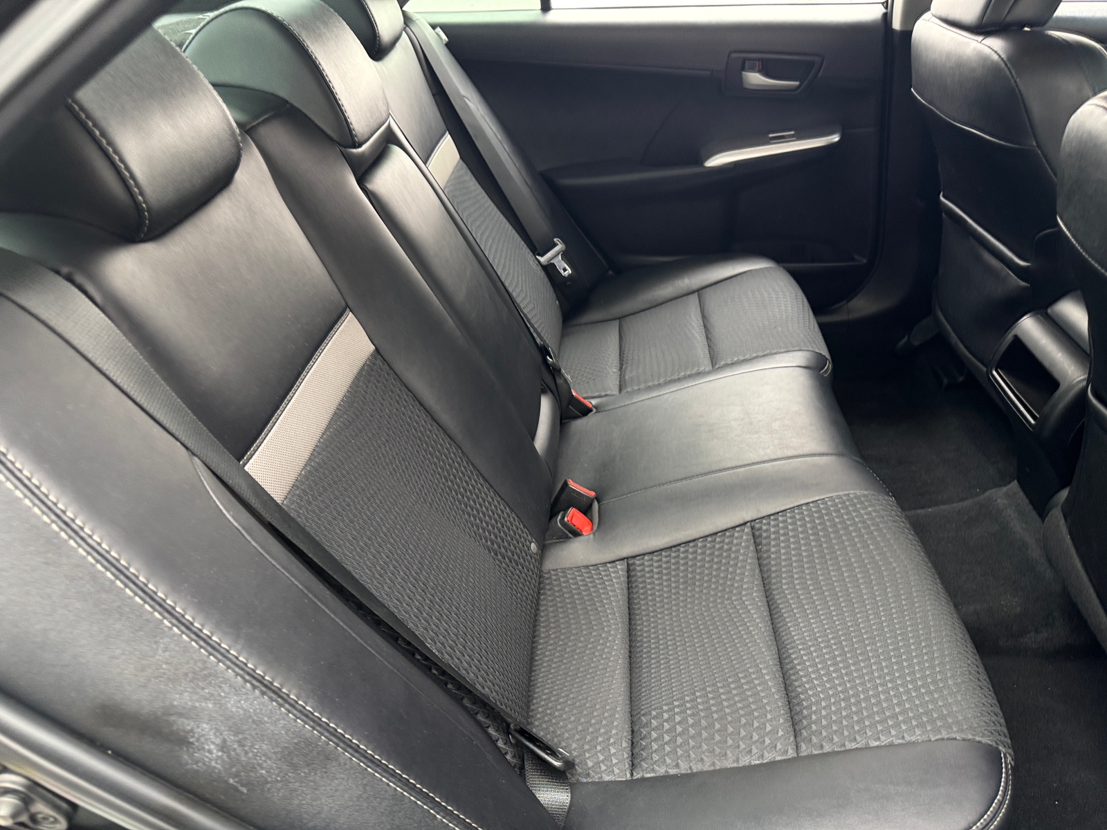 Thumbnail: 2012 Toyota Camry - 6