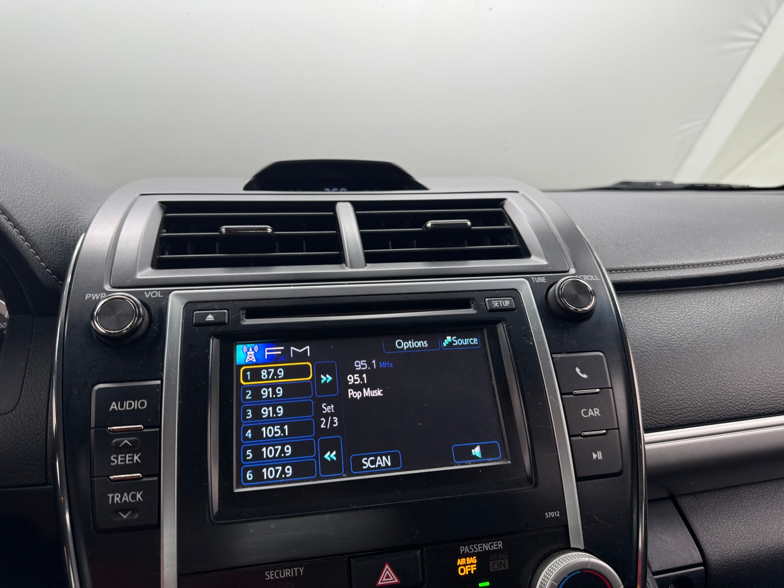 Thumbnail: 2012 Toyota Camry - 4