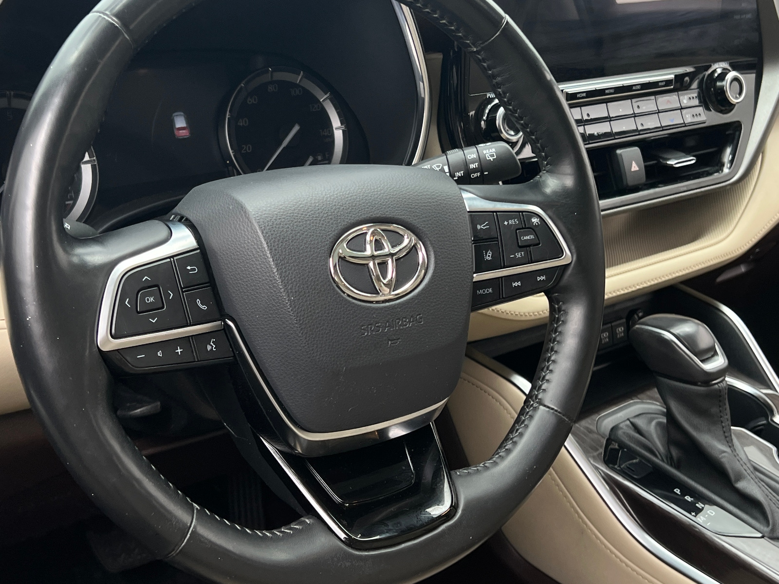 Thumbnail: 2021 Toyota Highlander - 4