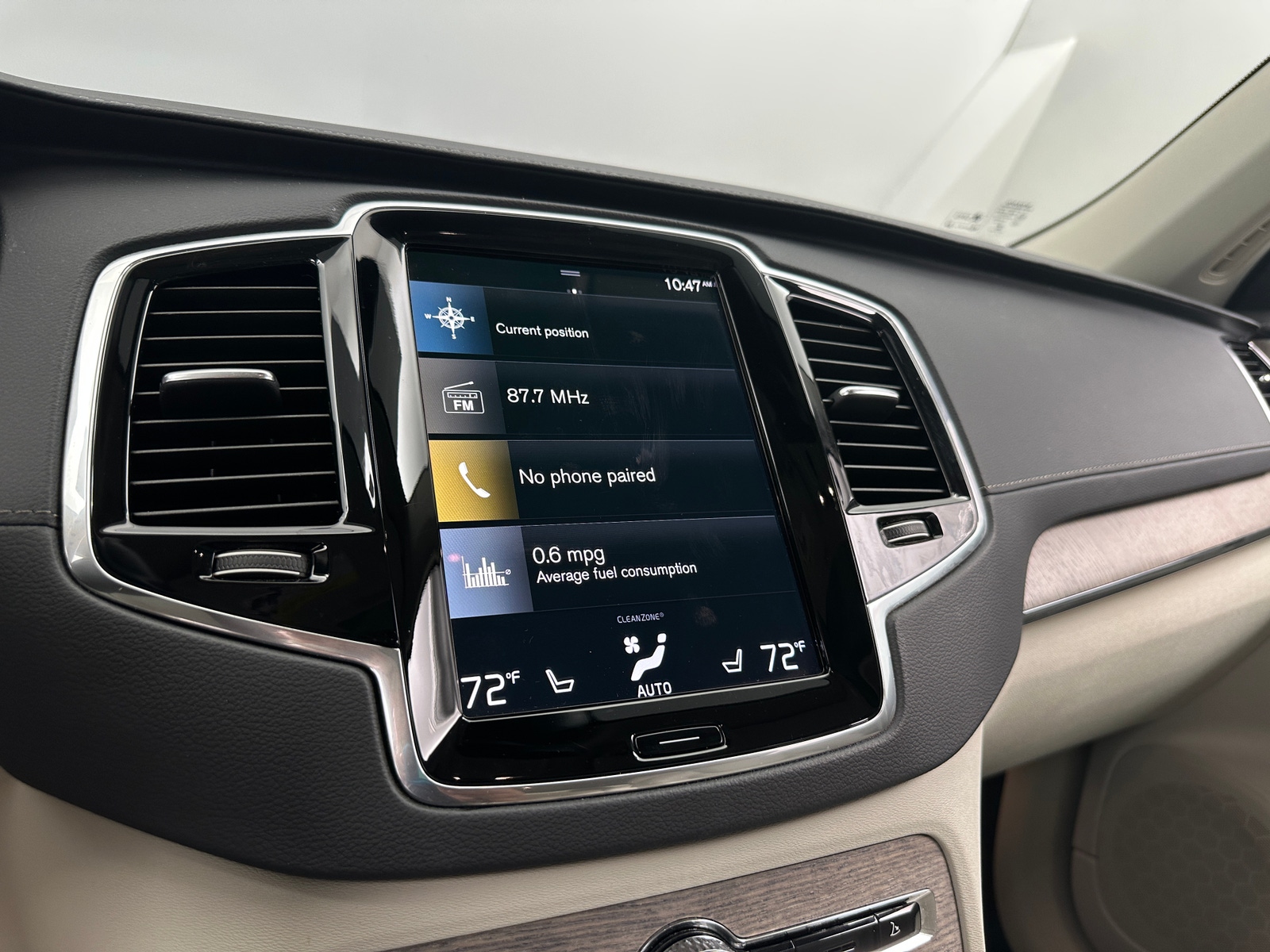 Thumbnail: 2022 Volvo XC90 - 3