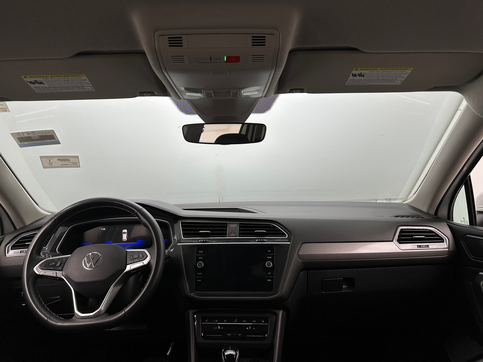 Thumbnail: 2024 Volkswagen Tiguan - 2