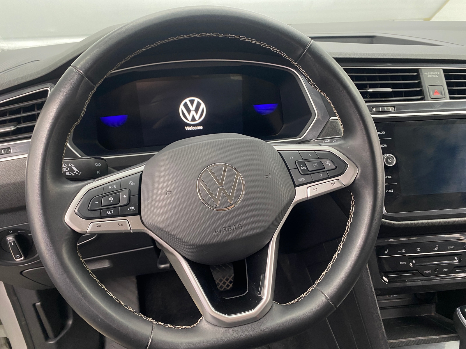 Thumbnail: 2024 Volkswagen Tiguan - 4