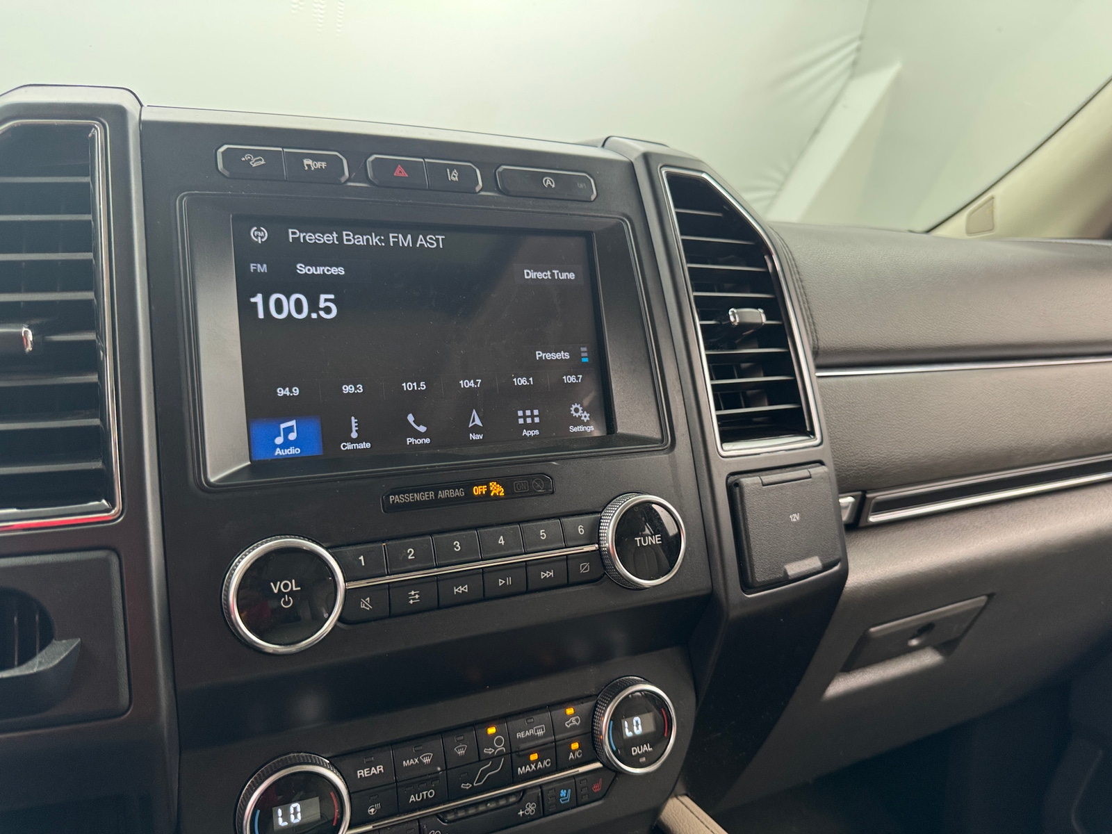 Thumbnail: 2019 Ford Expedition - 3