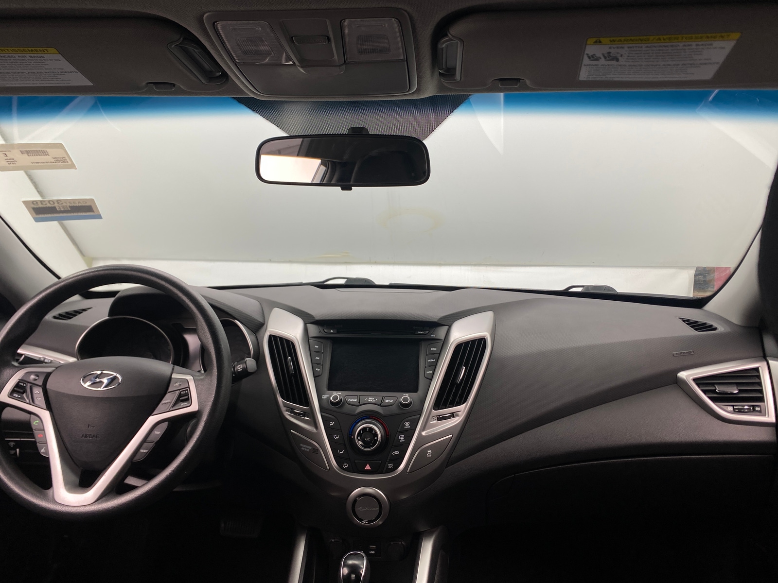 Thumbnail: 2016 Hyundai Veloster - 3