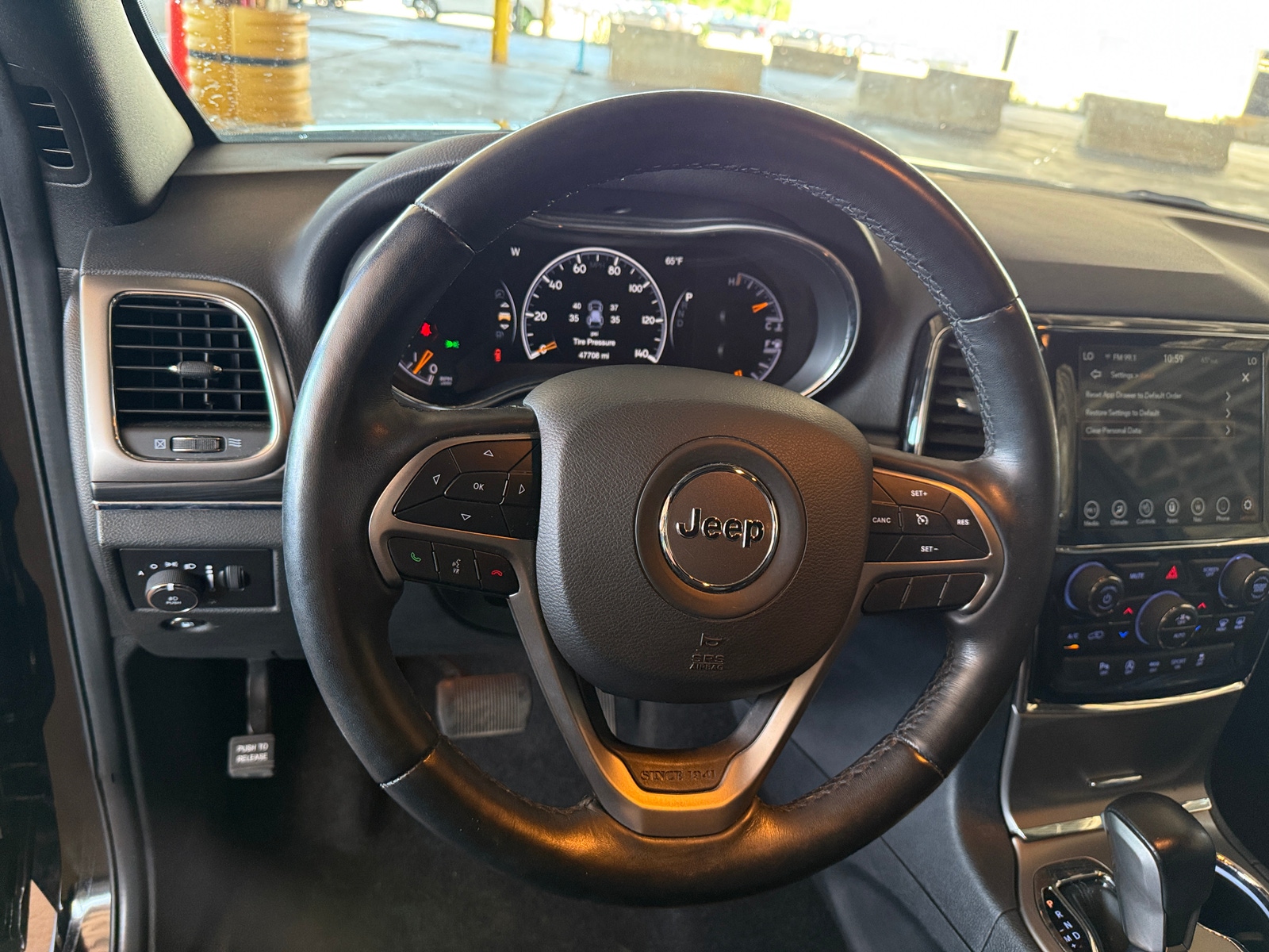 Thumbnail: 2022 Jeep Grand Cherokee - 4