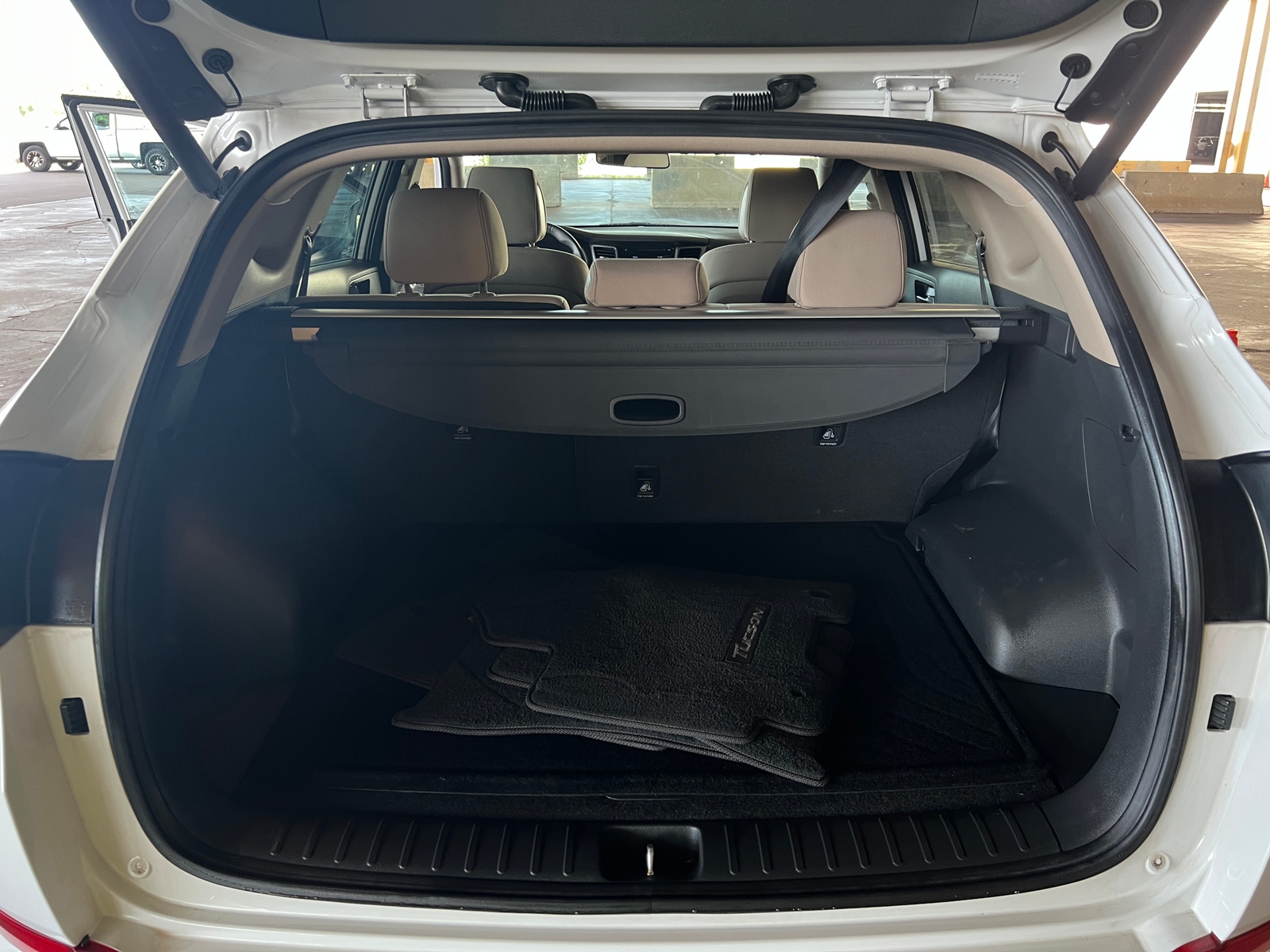 Thumbnail: 2016 Hyundai Tucson - 7