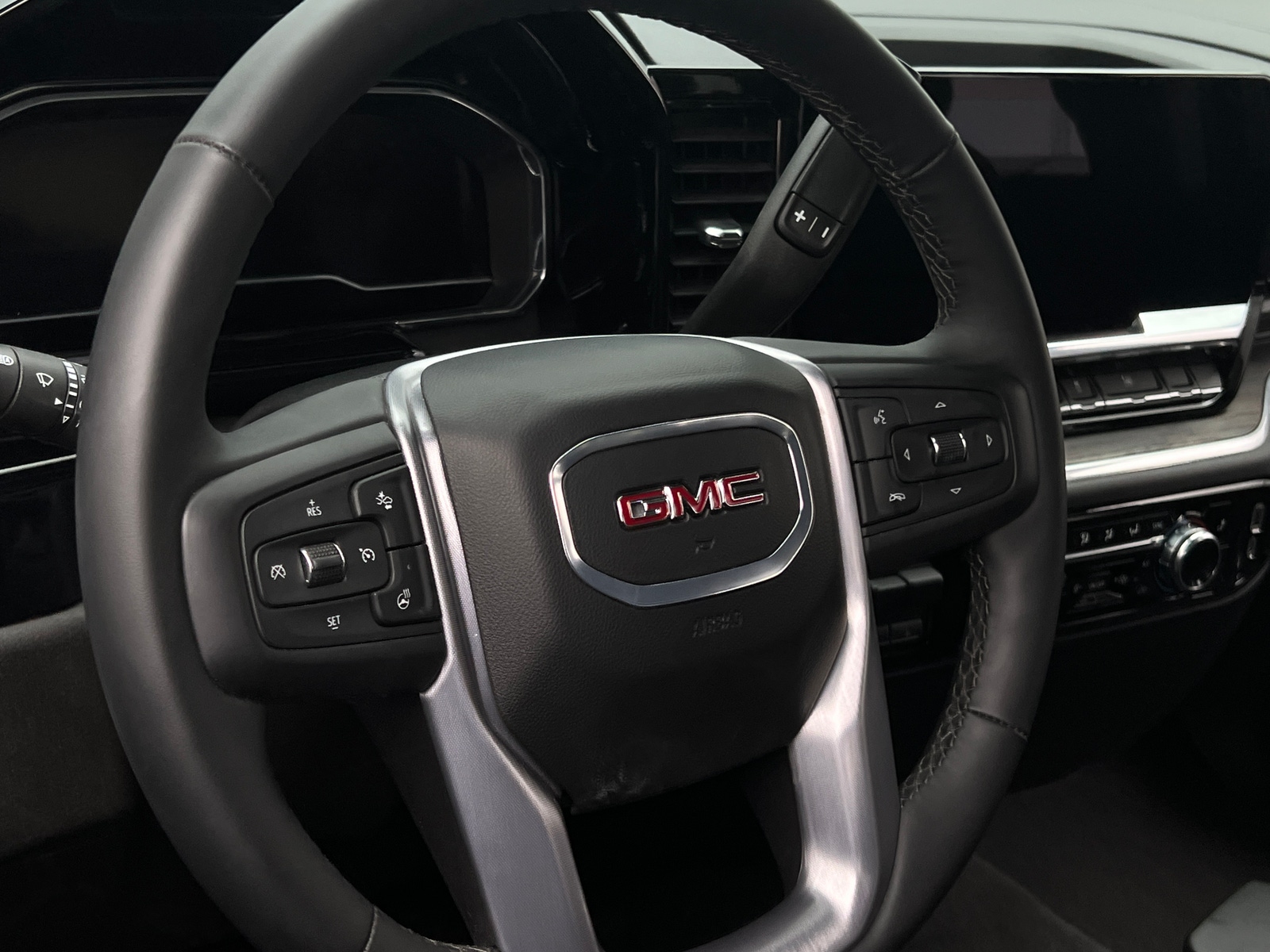 Thumbnail: 2025 GMC Sierra 1500 - 4