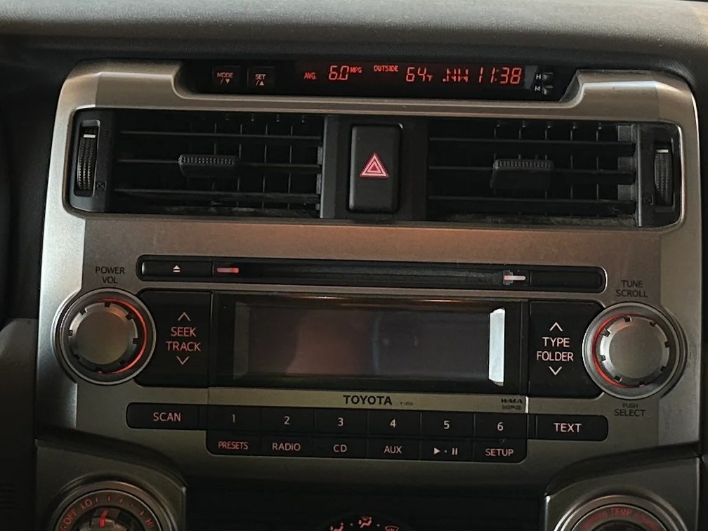 Thumbnail: 2010 Toyota 4Runner - 3