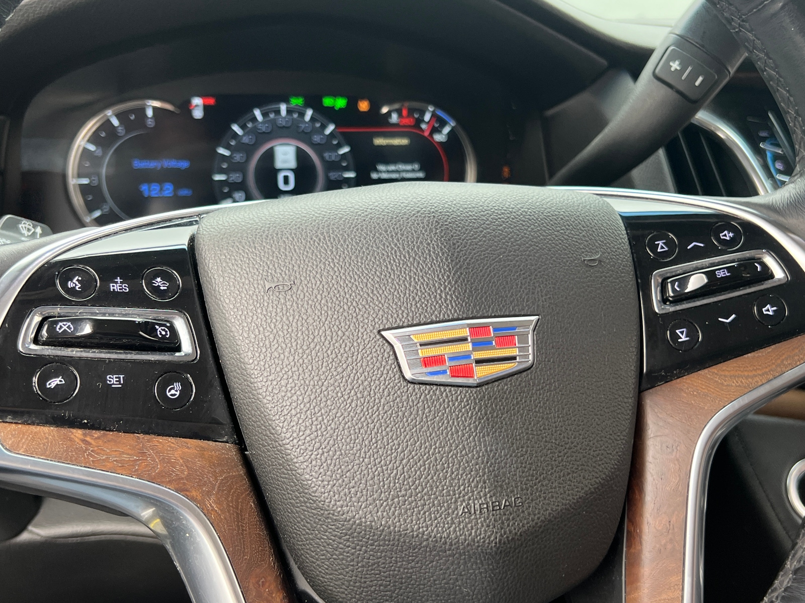 Thumbnail: 2018 Cadillac Escalade - 4
