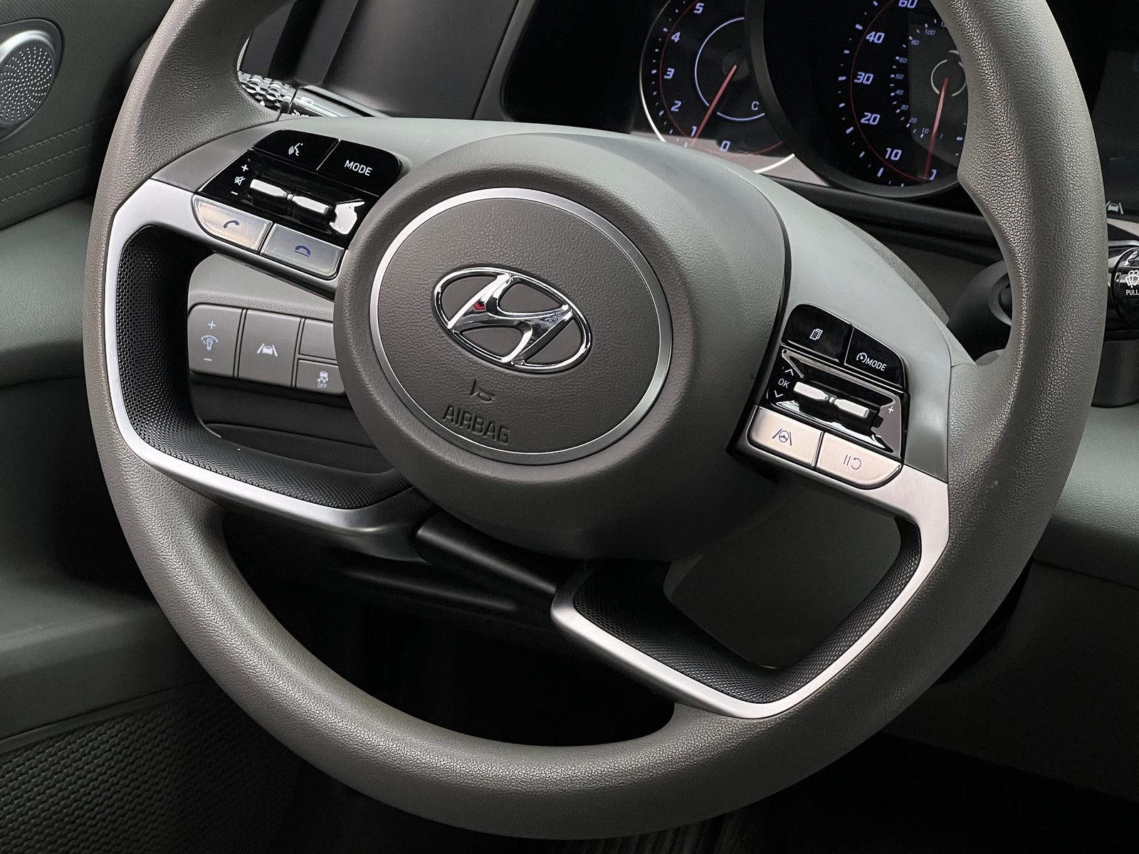 Thumbnail: 2023 Hyundai Elantra - 5