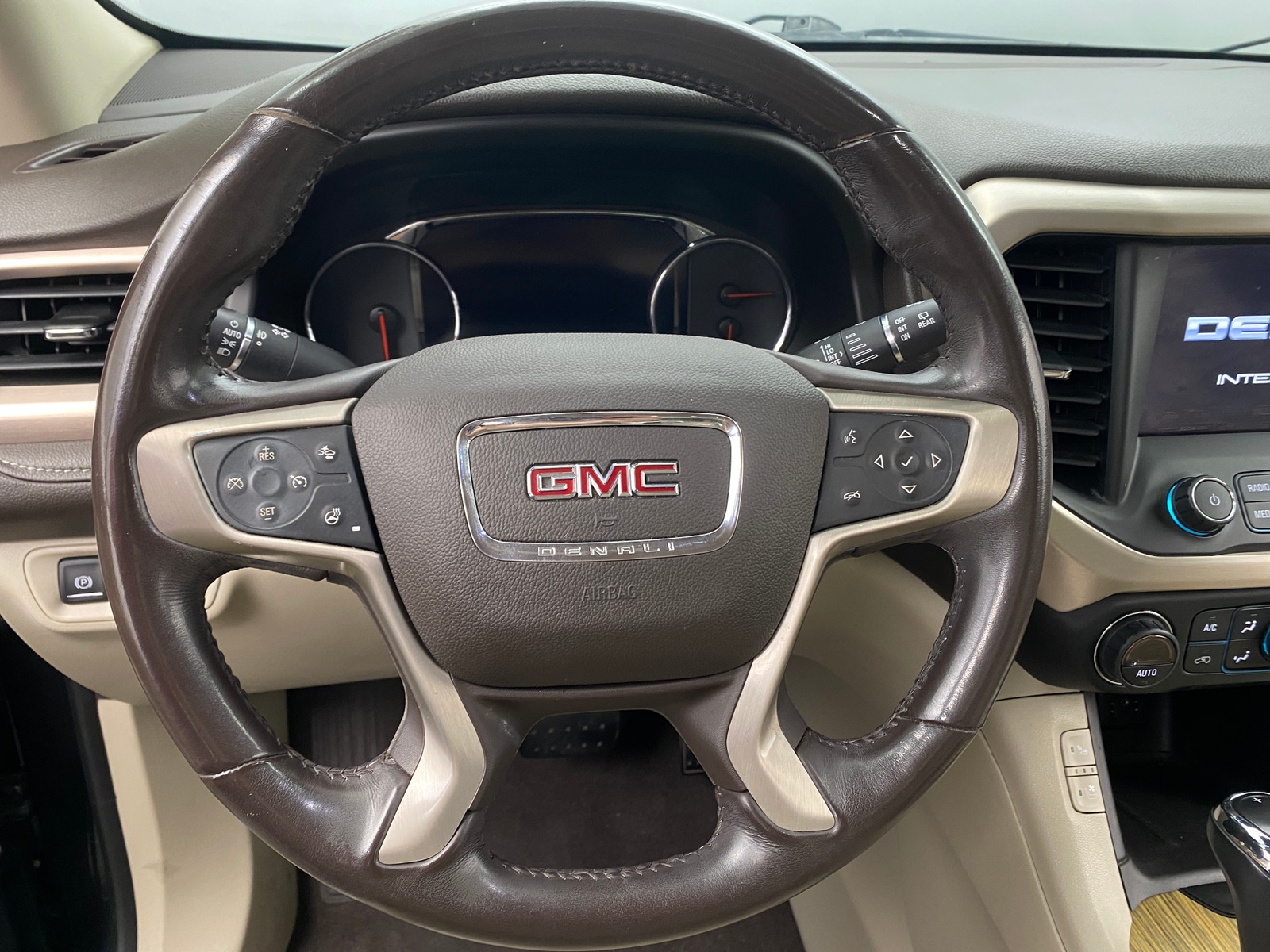 Thumbnail: 2019 GMC Acadia - 4
