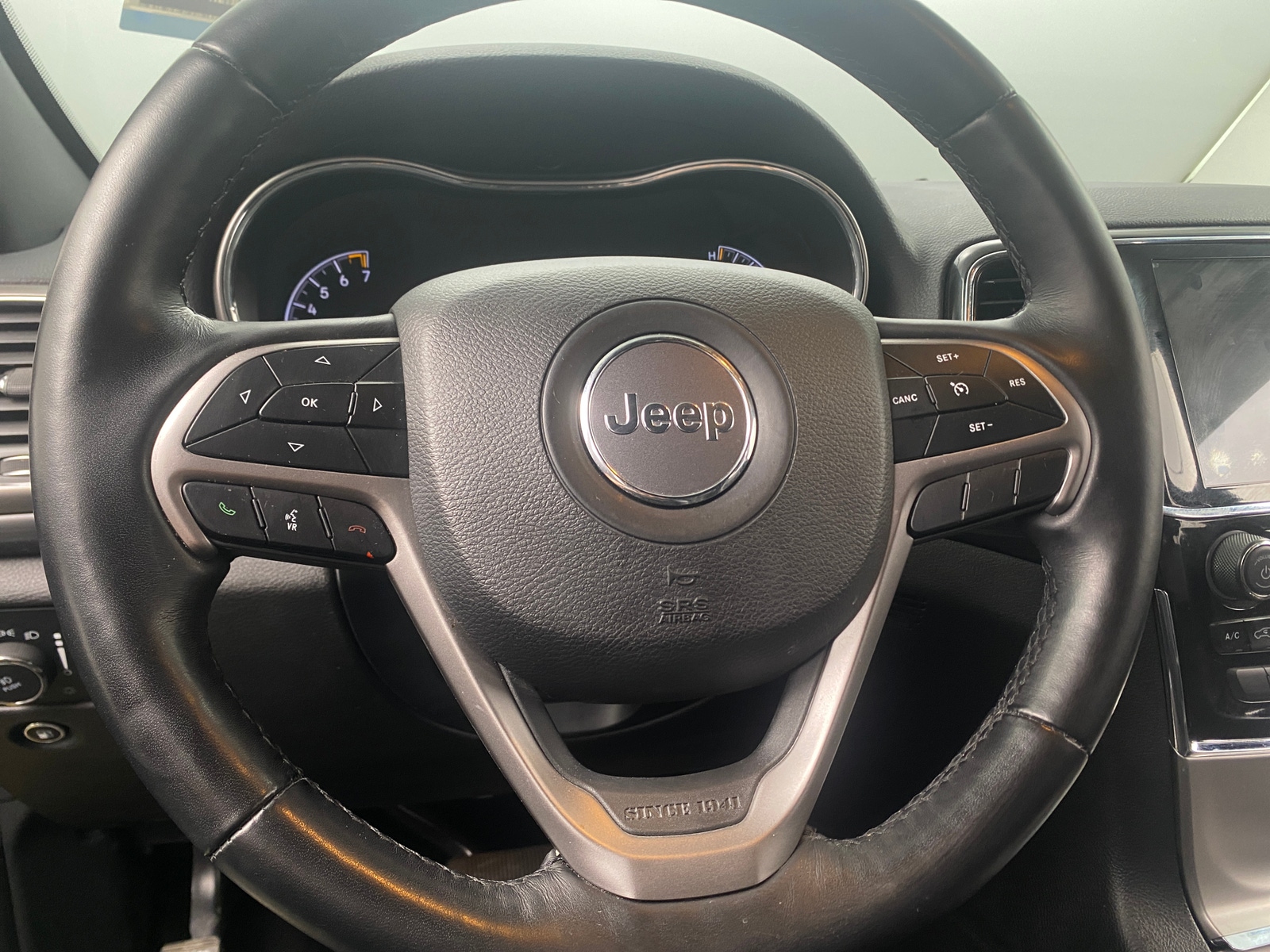 Thumbnail: 2021 Jeep Grand Cherokee - 4