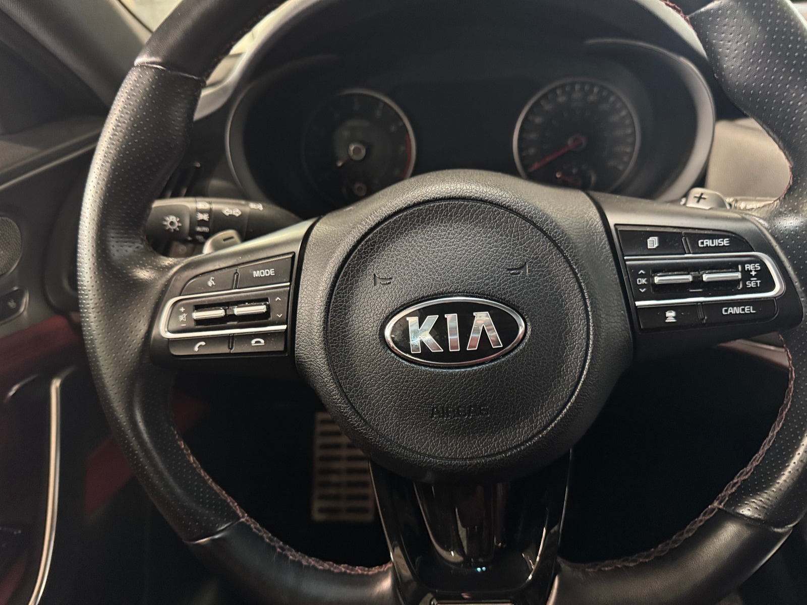 Thumbnail: 2018 Kia Stinger - 4