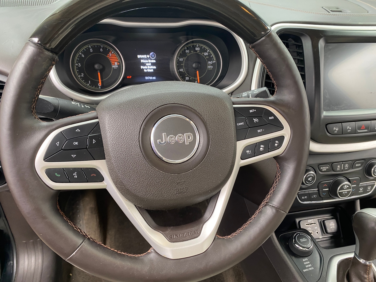 Thumbnail: 2018 Jeep Cherokee - 4