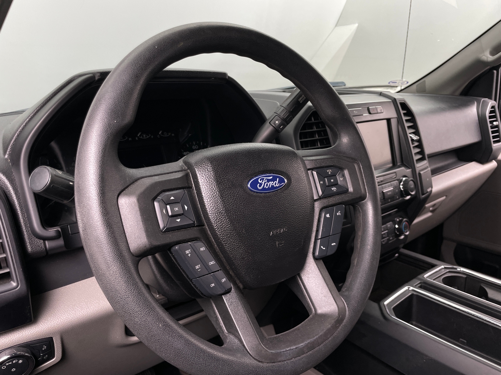 Thumbnail: 2018 Ford Econoline - 5
