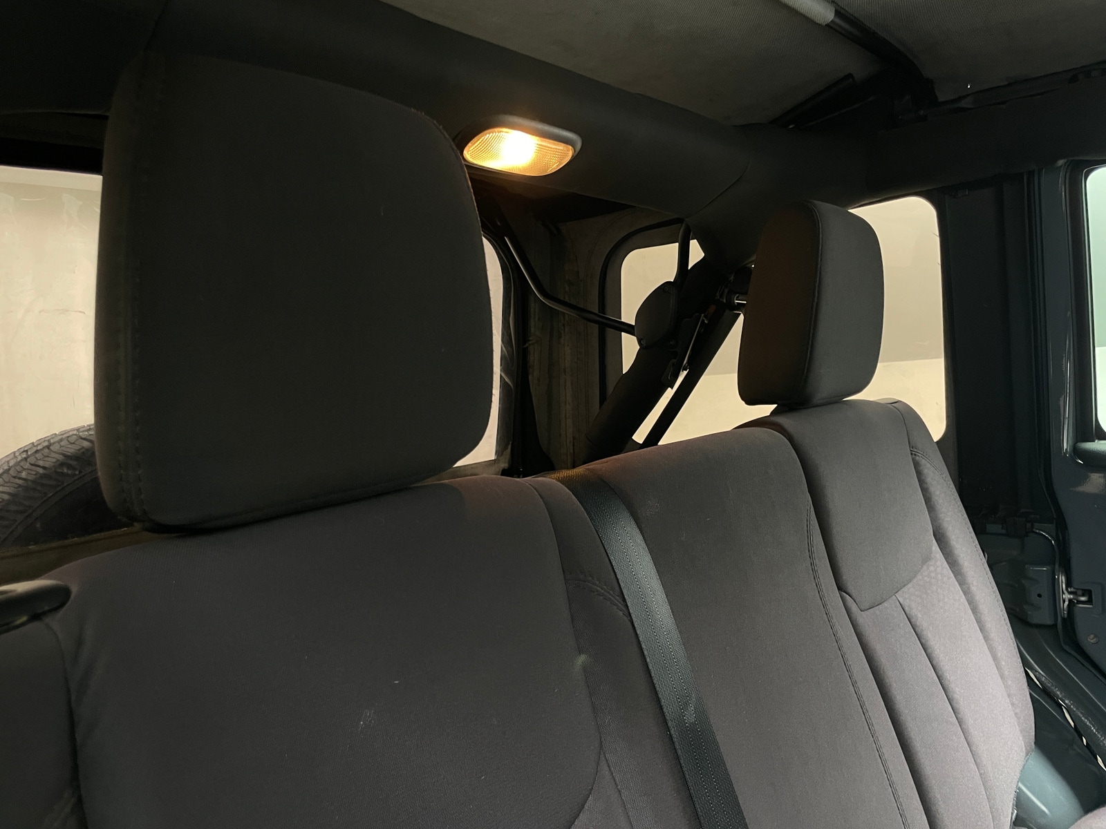Thumbnail: 2014 Jeep Wrangler - 6