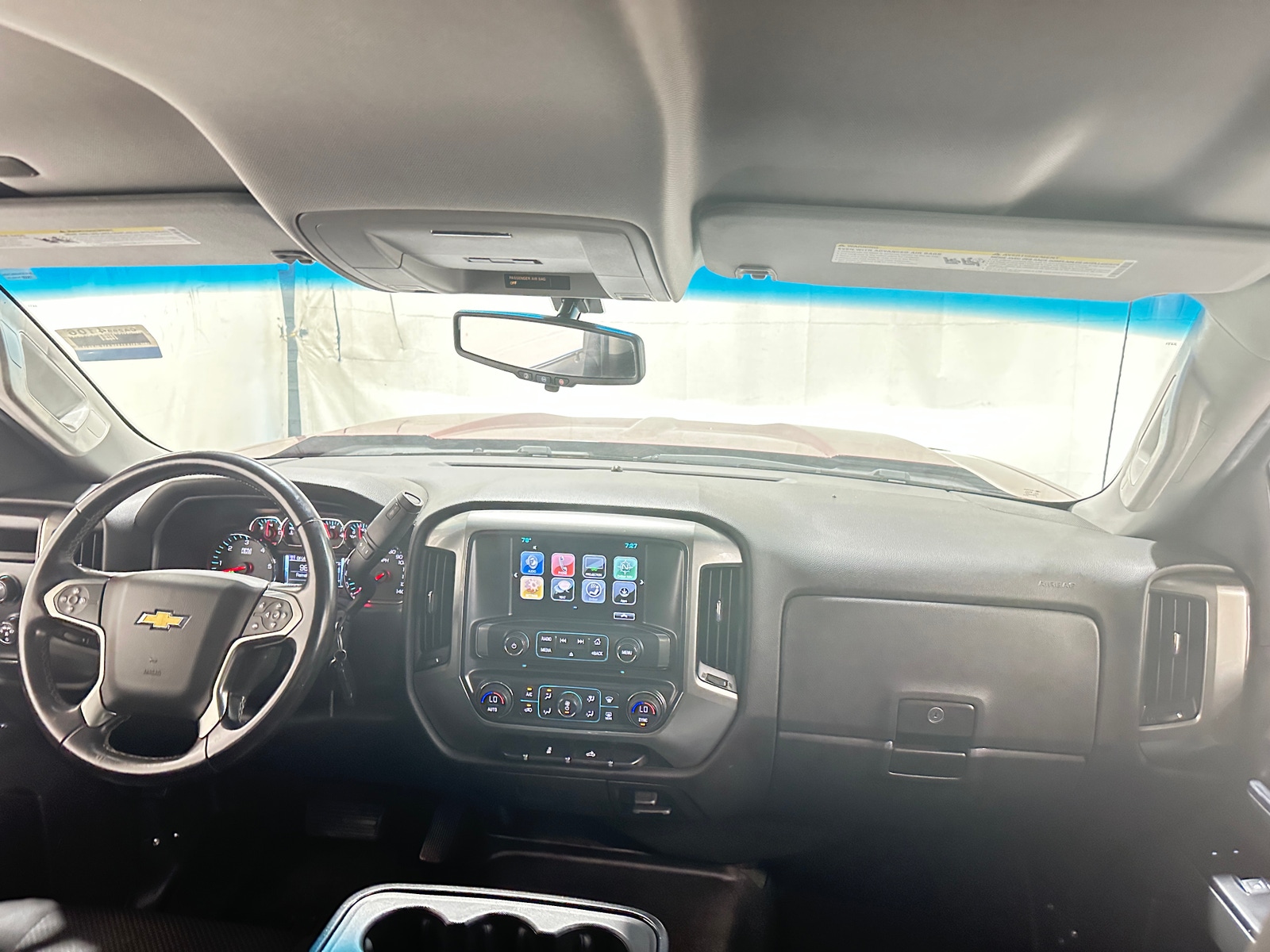 Thumbnail: 2018 Chevrolet Silverado 1500 - 3