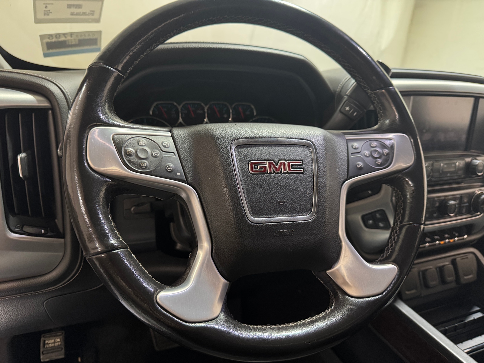 Thumbnail: 2018 Chevrolet Silverado 1500 - 5