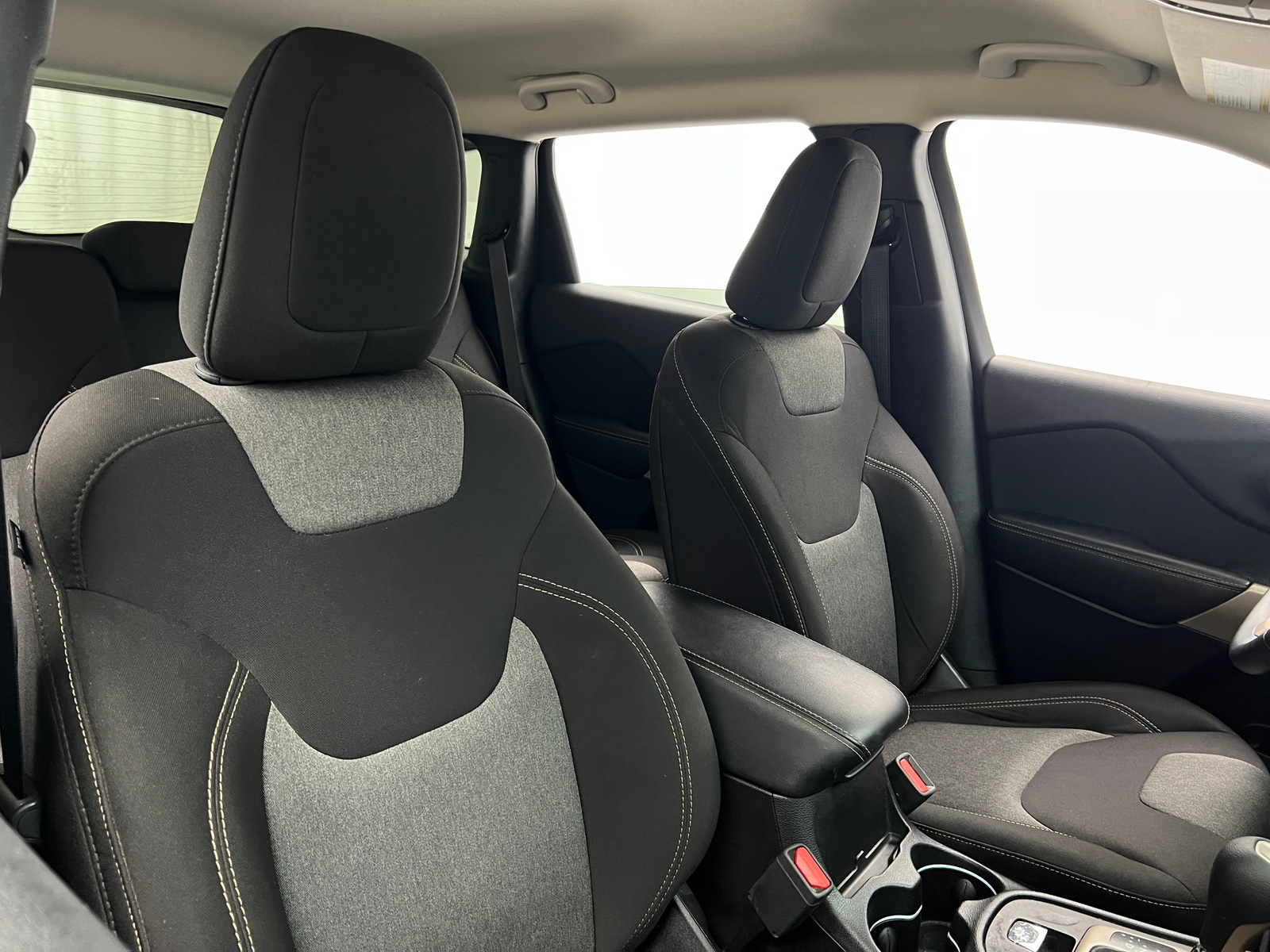 Thumbnail: 2017 Jeep Cherokee - 2