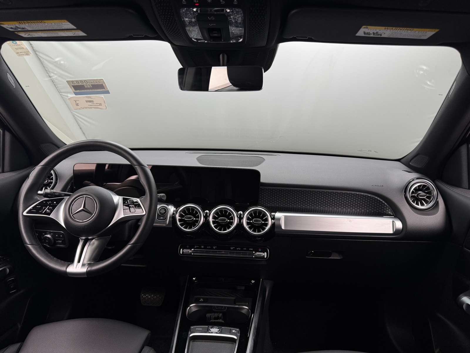 Thumbnail: 2024 Mercedes-Benz GLB - 2