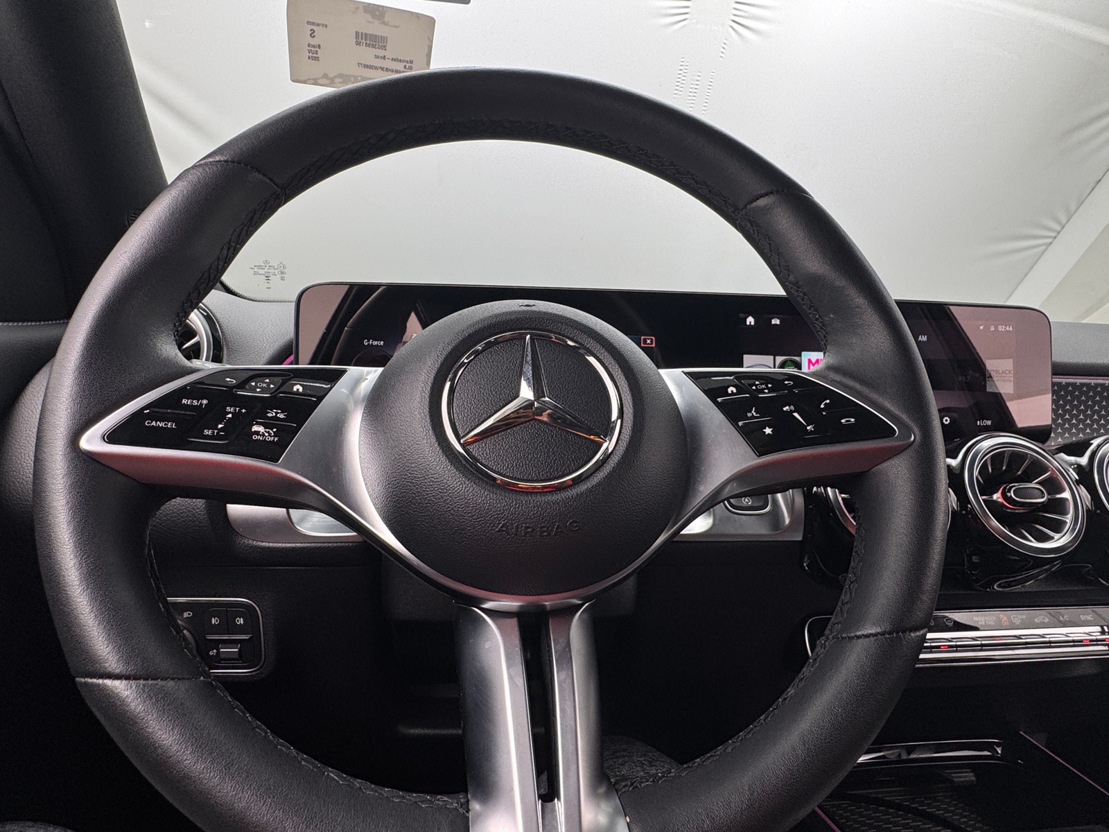 Thumbnail: 2024 Mercedes-Benz GLB - 4