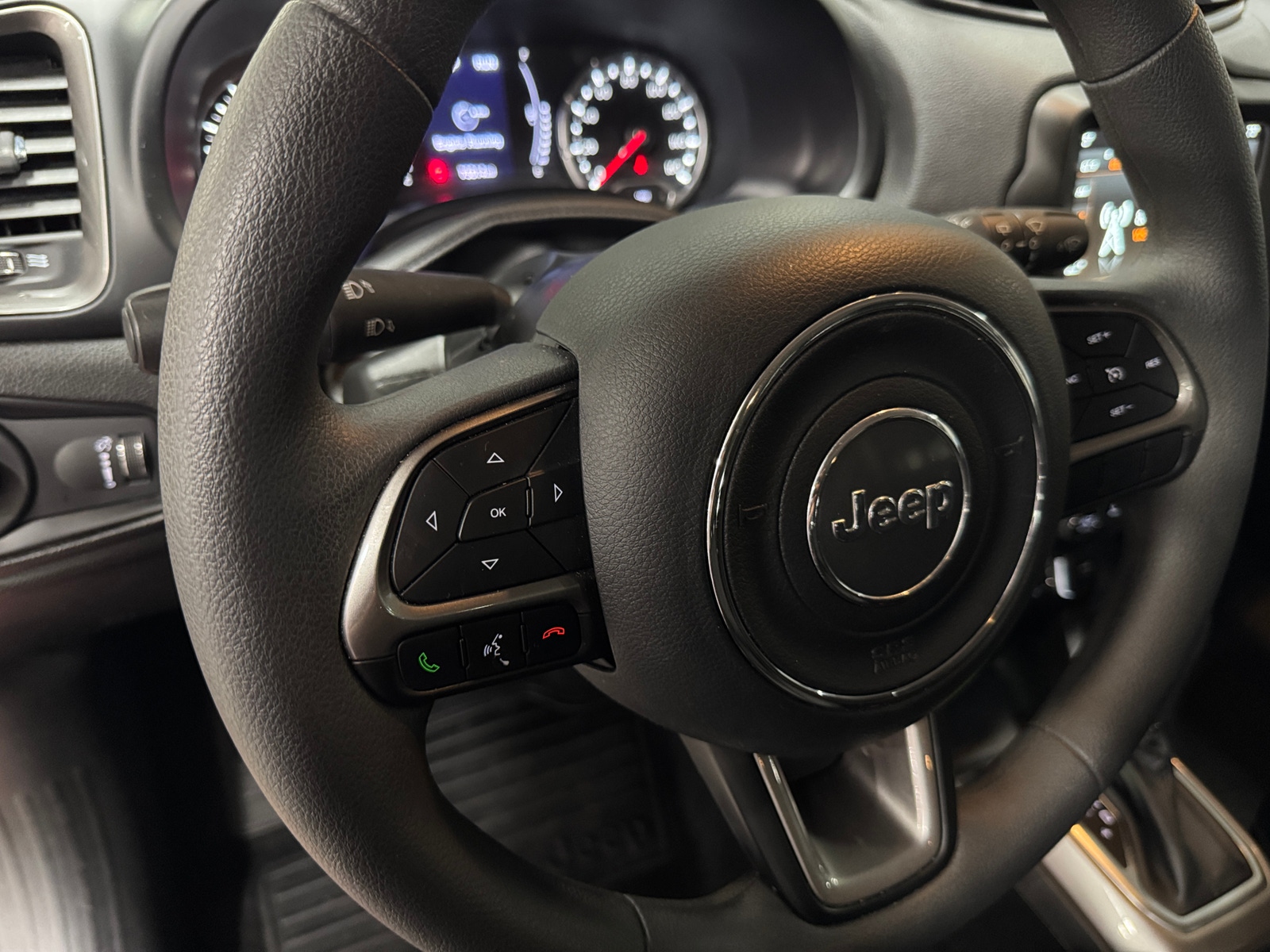 Thumbnail: 2022 Jeep Renegade - 5