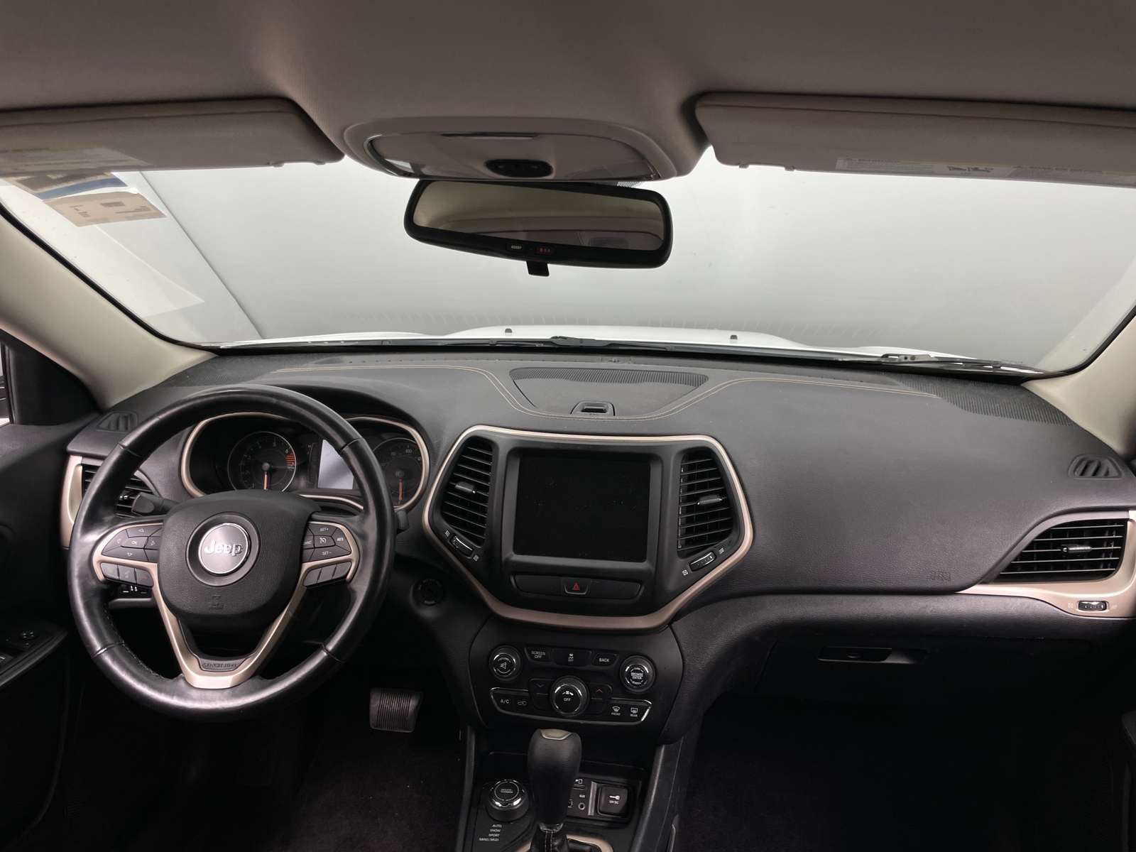 Thumbnail: 2016 Jeep Cherokee - 3