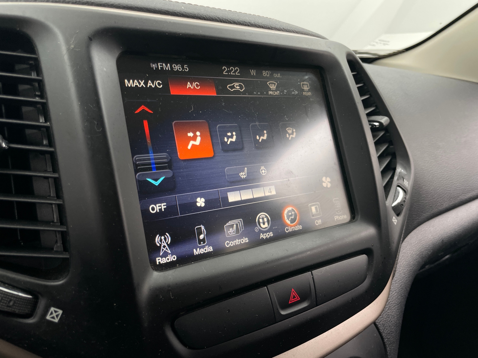 Thumbnail: 2016 Jeep Cherokee - 4
