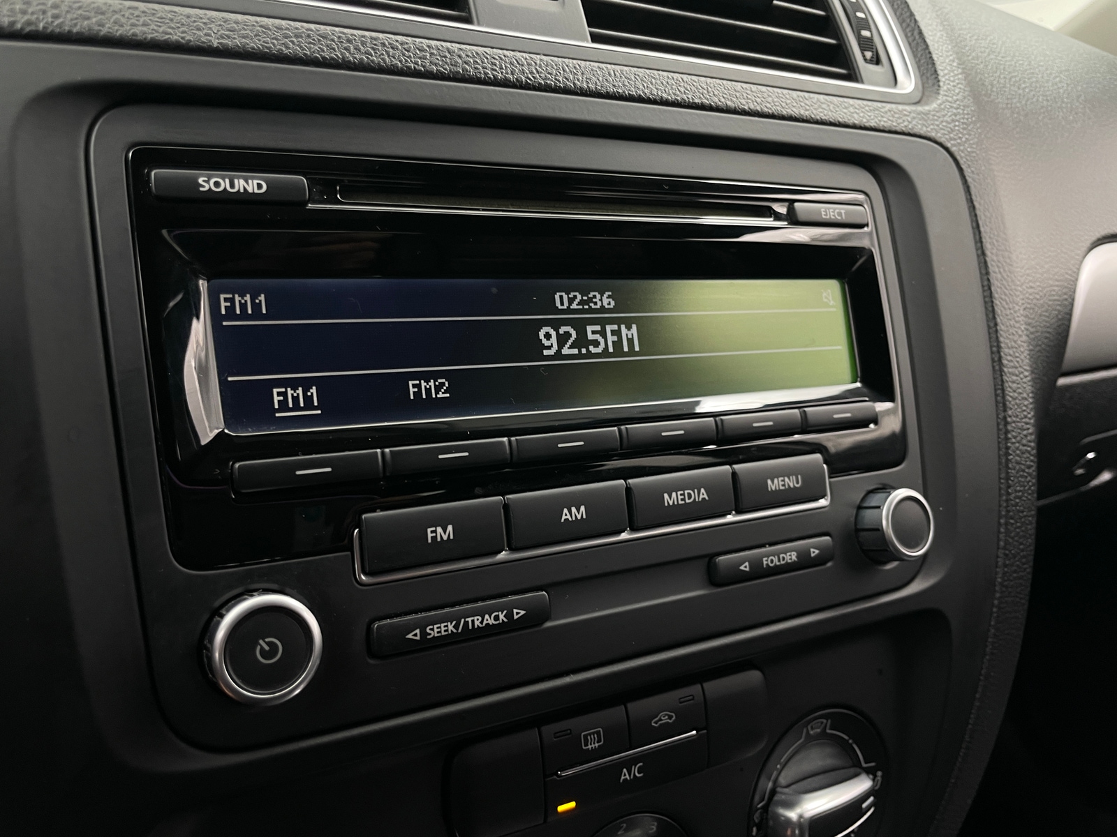 Thumbnail: 2013 Volkswagen Jetta - 3