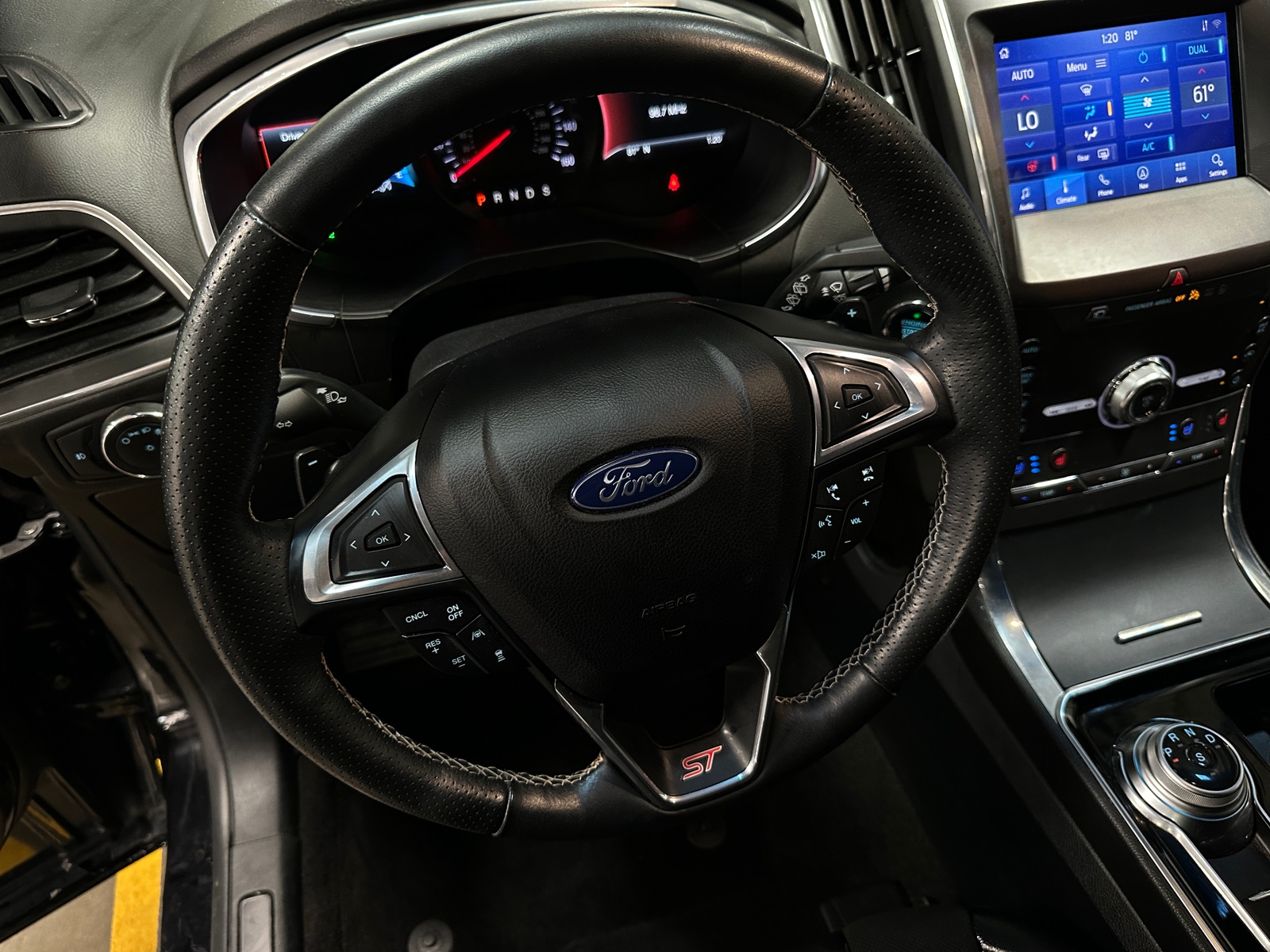 Thumbnail: 2020 Ford Edge - 4