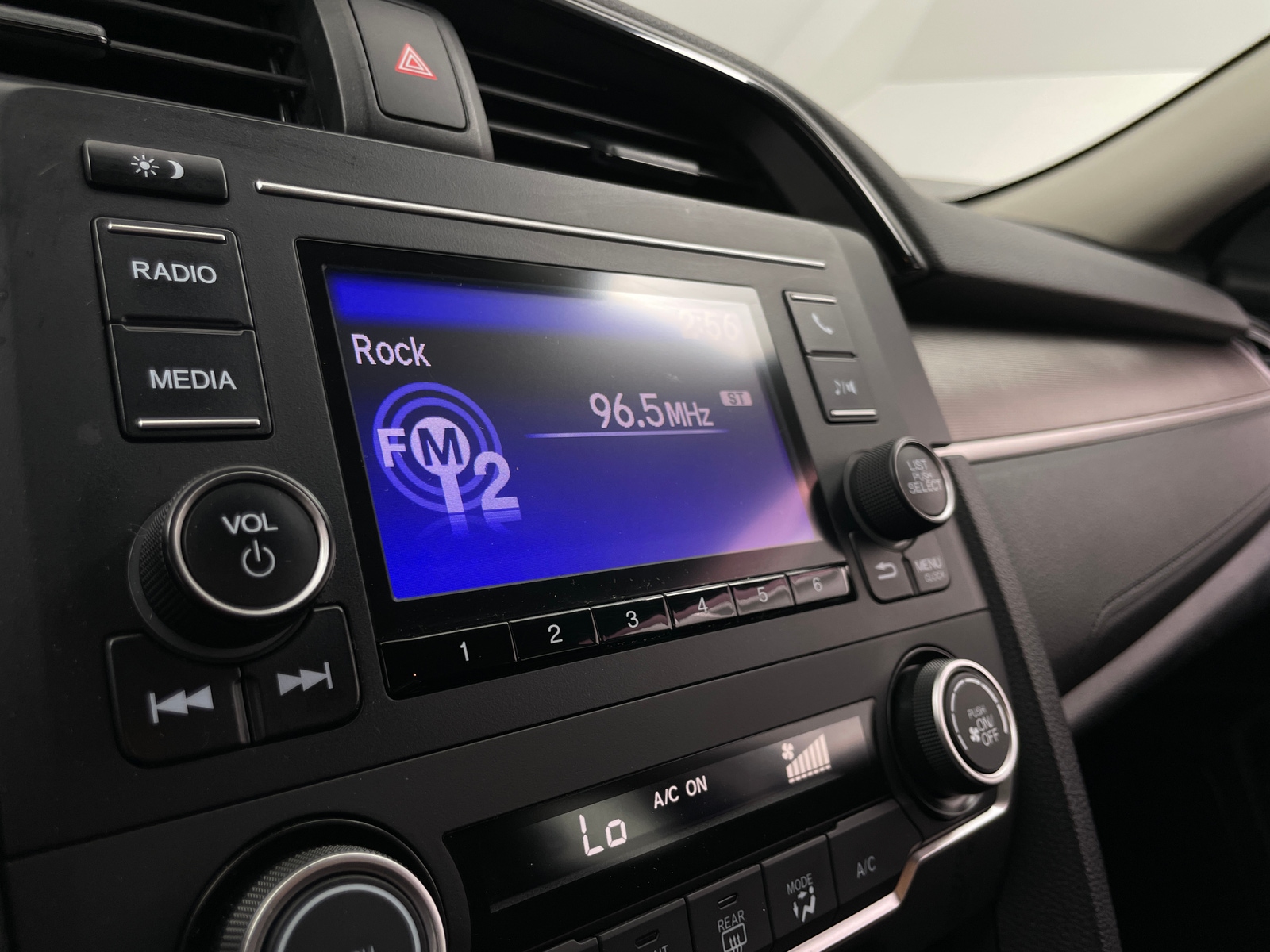 Thumbnail: 2020 Honda Civic - 4